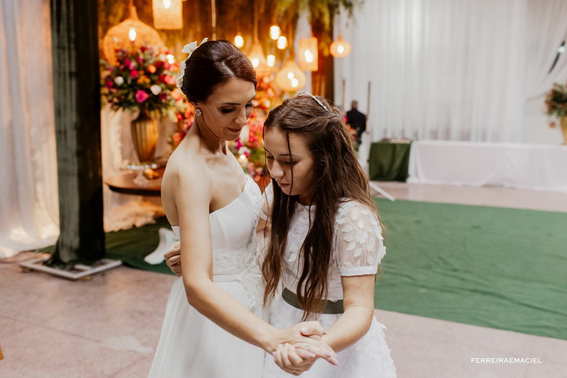 Foto Casamento Suellen e Jezon - Igreja Matriz São Roque - Timbé do Sul - SC Foto Casamento Suellen e Jezon - Igreja Matriz São Roque - Timbé do Sul - SC - Imagem 143
