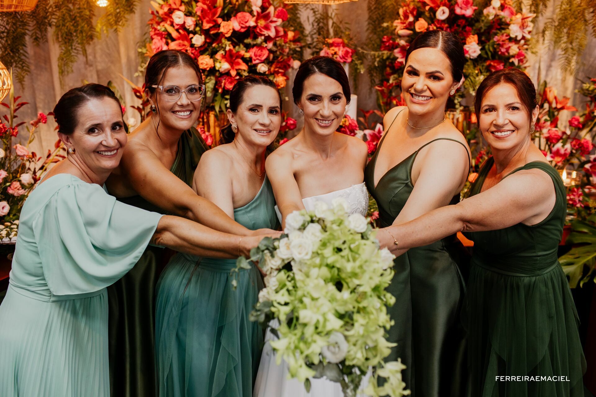 Foto Casamento Suellen e Jezon - Igreja Matriz São Roque - Timbé do Sul - SC Foto Casamento Suellen e Jezon - Igreja Matriz São Roque - Timbé do Sul - SC - Imagem 127