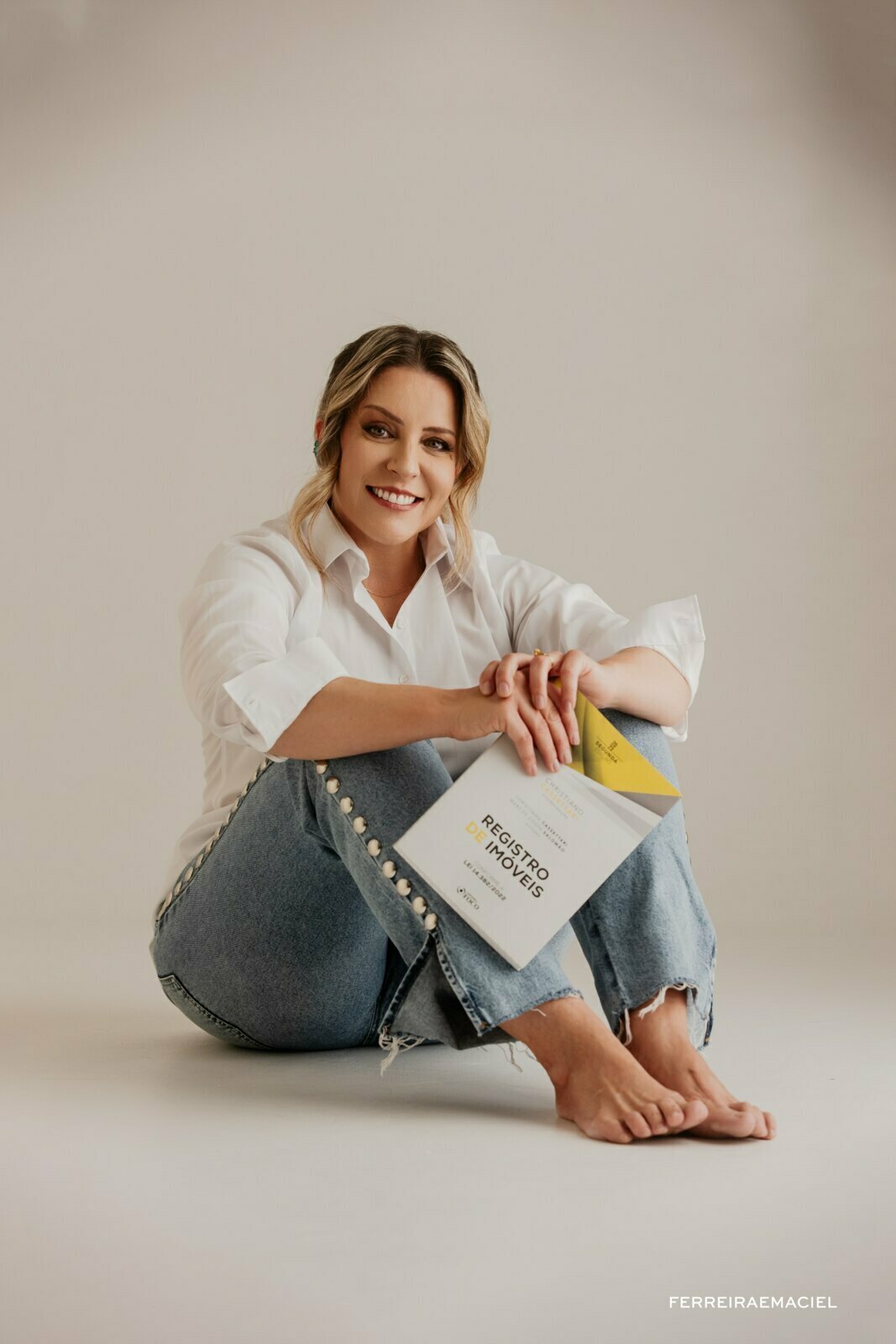 Ensaio Estúdio Corporativo - Sessão de Fotos em Araranguá para Advogados - Fotos para publicidade - Estúdio de fotografia - Aline Marcon