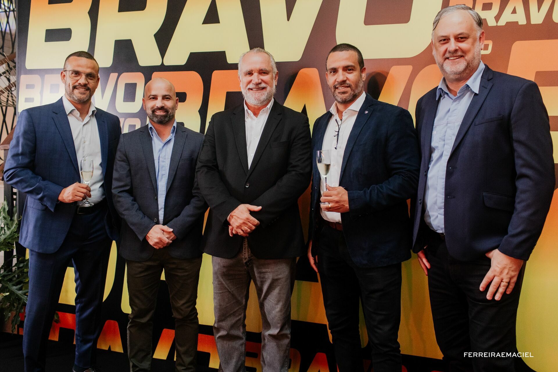 Foto Fotografia e Filmagem Publicitária do Sorteio do Caminhão Bravo para o Consórcio Scania - Le Blanc Centro de Eventos - Tubarão - SC Foto Fotografia e Filmagem Publicitária do Sorteio do Caminhão Bravo para o Consórcio Scania - Le Blanc Centro de Eventos - Tubarão - SC - Imagem 25