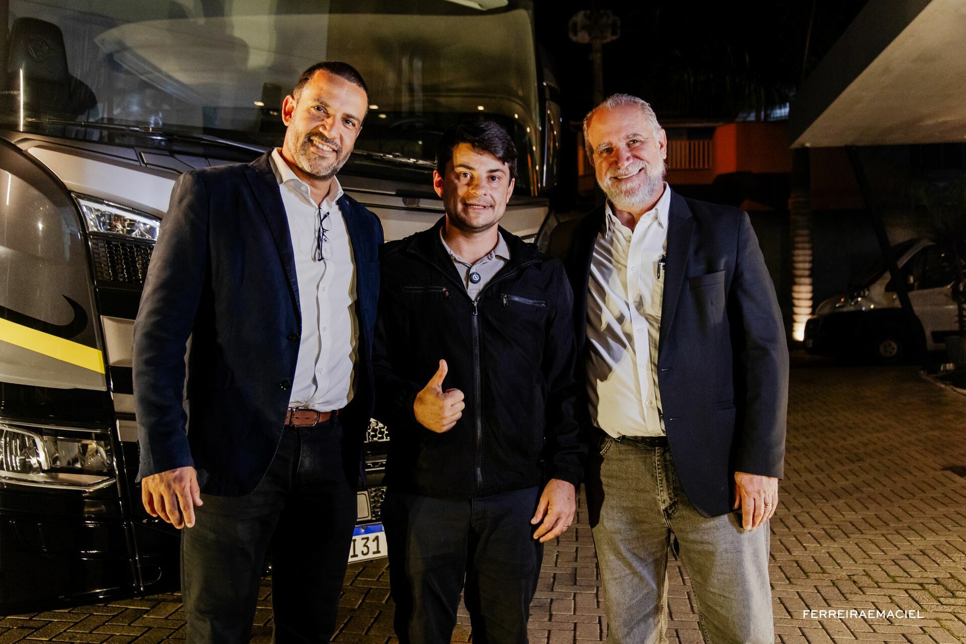 Foto Fotografia e Filmagem Publicitária do Sorteio do Caminhão Bravo para o Consórcio Scania - Le Blanc Centro de Eventos - Tubarão - SC Foto Fotografia e Filmagem Publicitária do Sorteio do Caminhão Bravo para o Consórcio Scania - Le Blanc Centro de Eventos - Tubarão - SC - Imagem 113