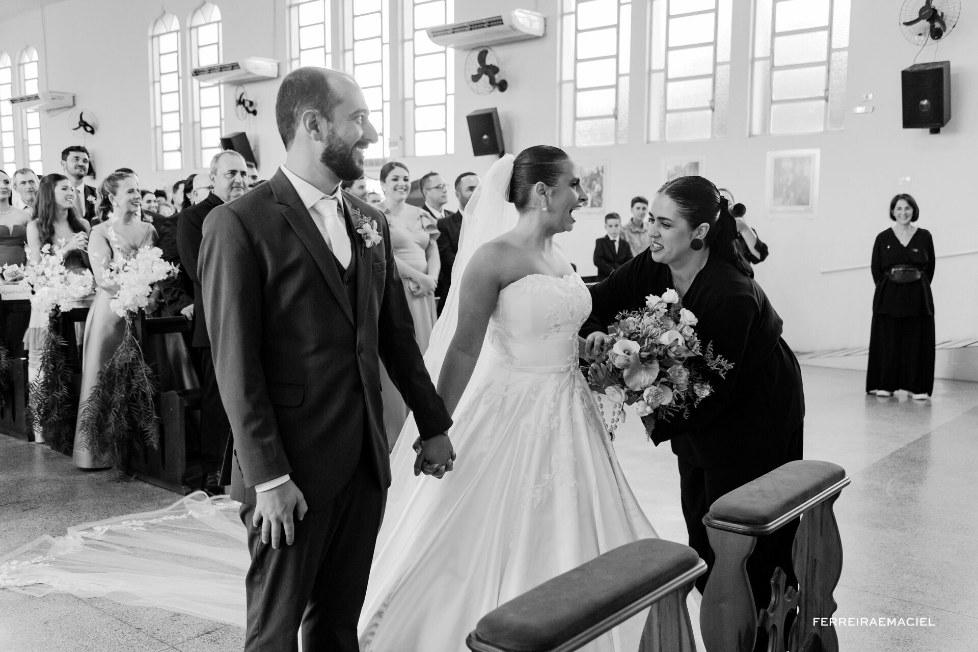 Foto Casamento Ana Paula e Luan - Paróquia Santa Rosa de Lima e Parque das Águas - Santa Rosa do Sul - Sombrio - SC Foto Casamento Ana Paula e Luan - Paróquia Santa Rosa de Lima e Parque das Águas - Santa Rosa do Sul - Sombrio - SC - Imagem 52