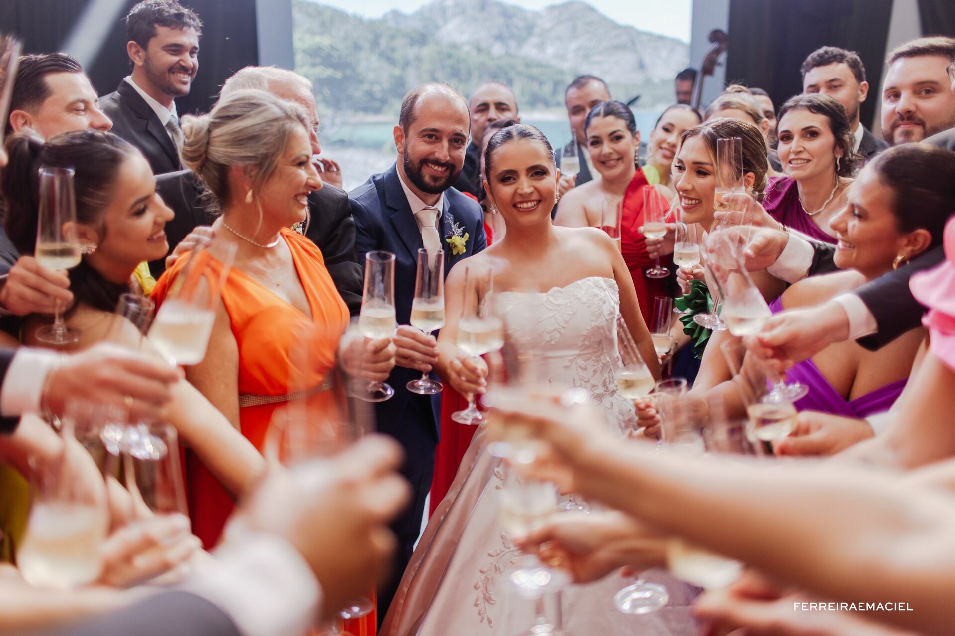 Foto Casamento Ana Paula e Luan - Paróquia Santa Rosa de Lima e Parque das Águas - Santa Rosa do Sul - Sombrio - SC Foto Casamento Ana Paula e Luan - Paróquia Santa Rosa de Lima e Parque das Águas - Santa Rosa do Sul - Sombrio - SC - Imagem 98