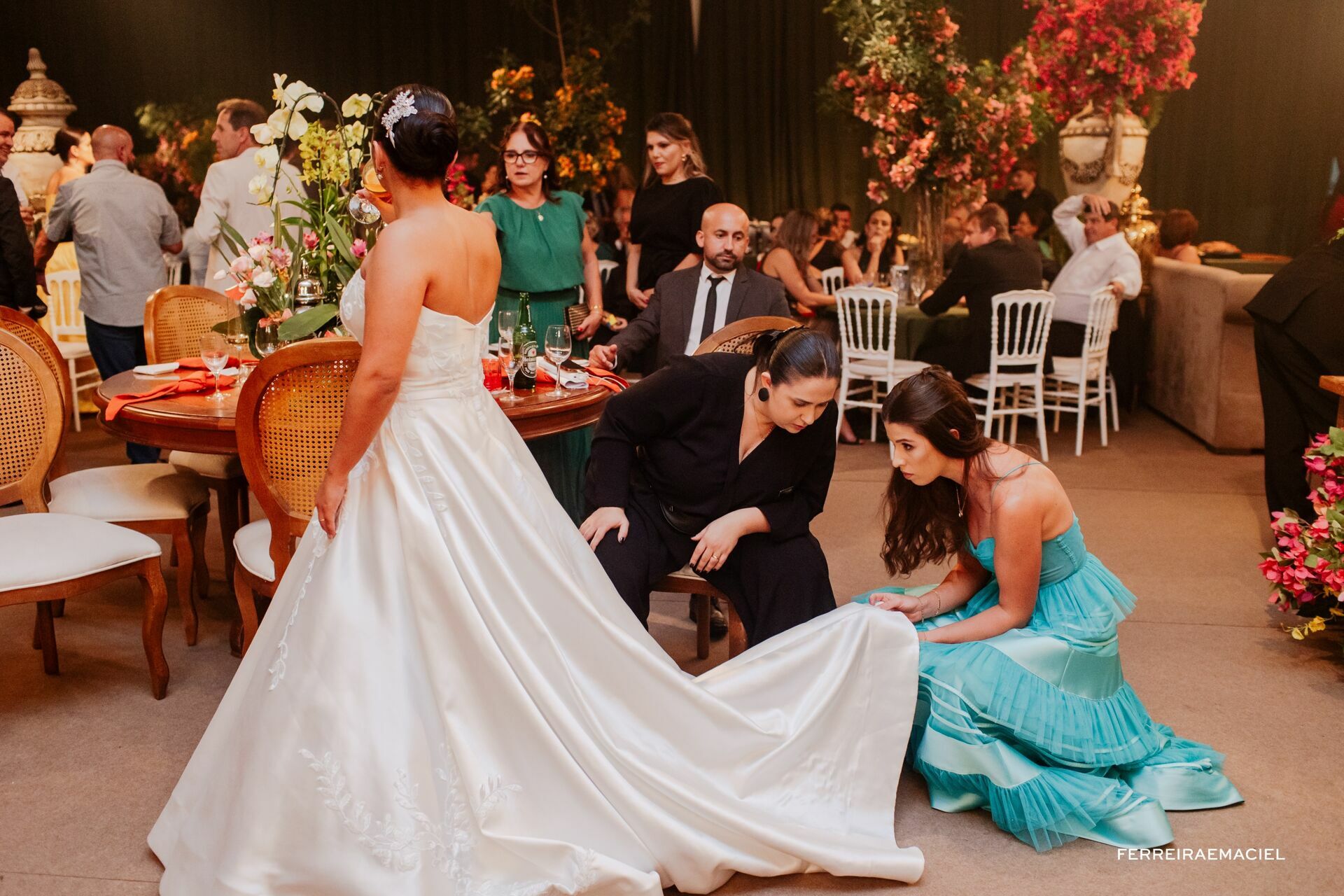 Foto Casamento Ana Paula e Luan - Paróquia Santa Rosa de Lima e Parque das Águas - Santa Rosa do Sul - Sombrio - SC Foto Casamento Ana Paula e Luan - Paróquia Santa Rosa de Lima e Parque das Águas - Santa Rosa do Sul - Sombrio - SC - Imagem 103