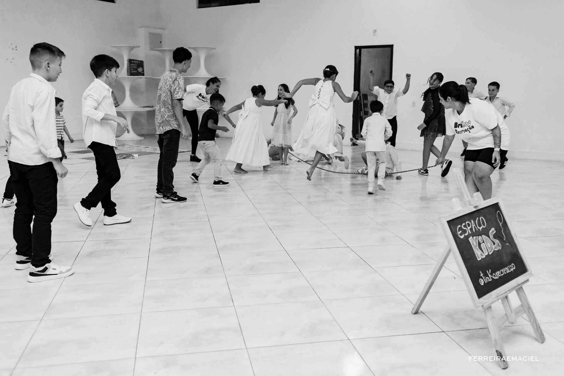 Foto Casamento Ana Paula e Luan - Paróquia Santa Rosa de Lima e Parque das Águas - Santa Rosa do Sul - Sombrio - SC Foto Casamento Ana Paula e Luan - Paróquia Santa Rosa de Lima e Parque das Águas - Santa Rosa do Sul - Sombrio - SC - Imagem 105