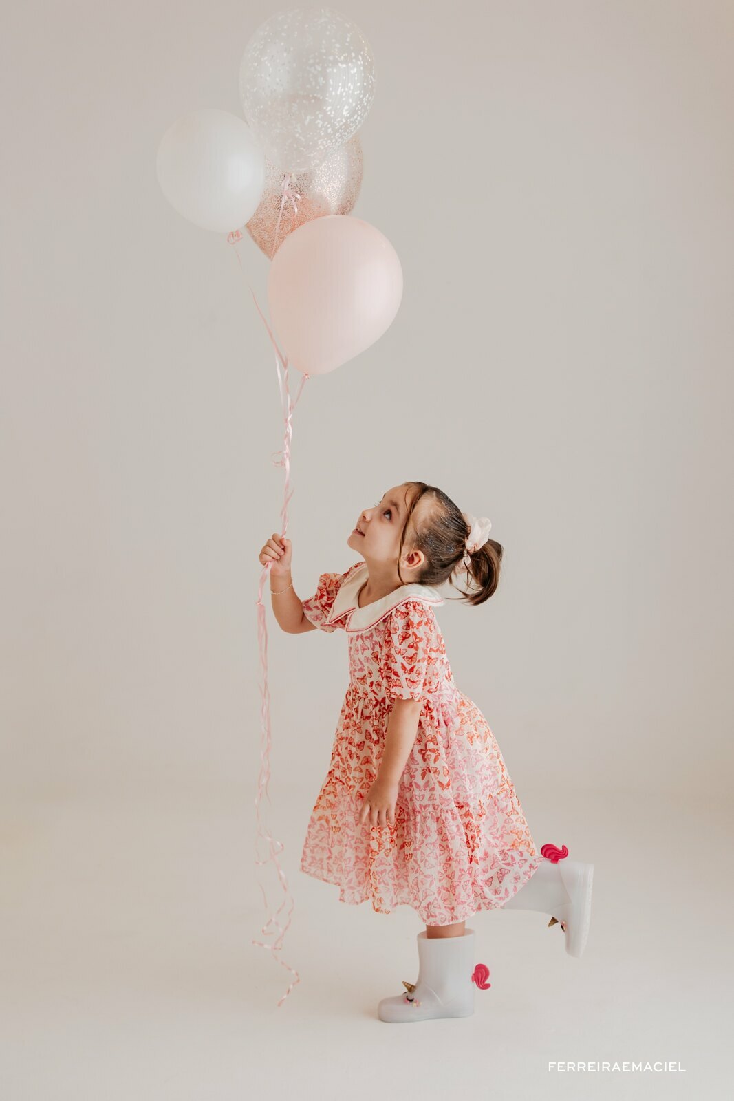 Fotografia Infantil Profissional em Estúdio - Aniversário Mía - 4 anos - Smash the Cake - Araranguá - SC