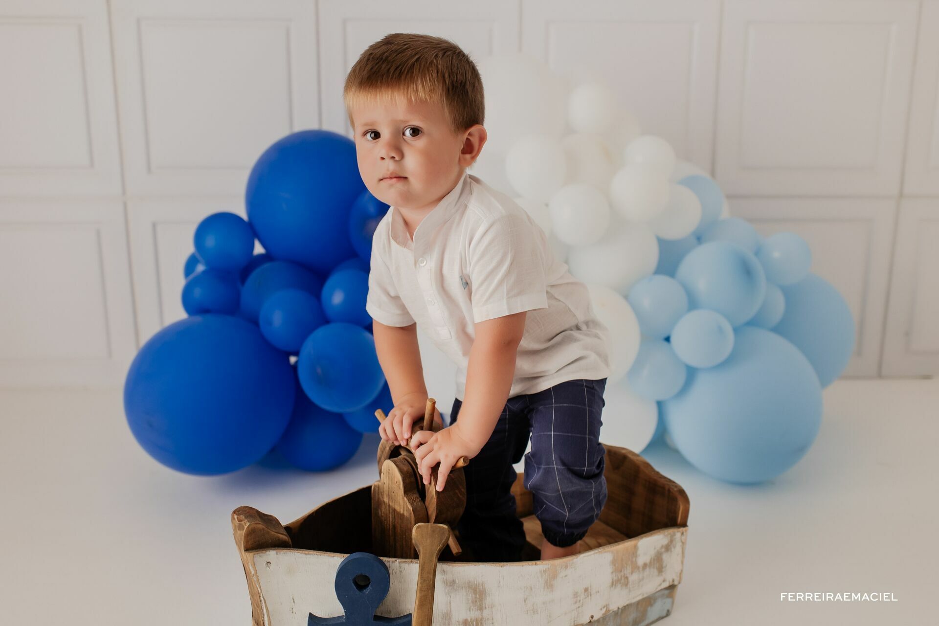 Foto Ensaio Infantil em Estúdio - Smash the Cake - Augusto - 2 Anos - Fotografia Profissional - Araranguá - SC Foto Ensaio Infantil em Estúdio - Smash the Cake - Augusto - 2 Anos - Fotografia Profissional - Araranguá - SC - Imagem 0