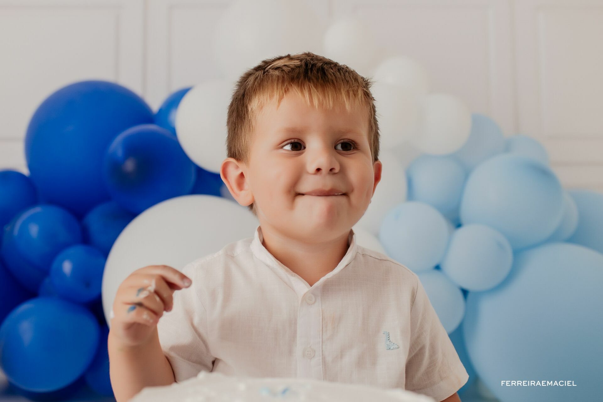 Foto Ensaio Infantil em Estúdio - Smash the Cake - Augusto - 2 Anos - Fotografia Profissional - Araranguá - SC Foto Ensaio Infantil em Estúdio - Smash the Cake - Augusto - 2 Anos - Fotografia Profissional - Araranguá - SC - Imagem 6