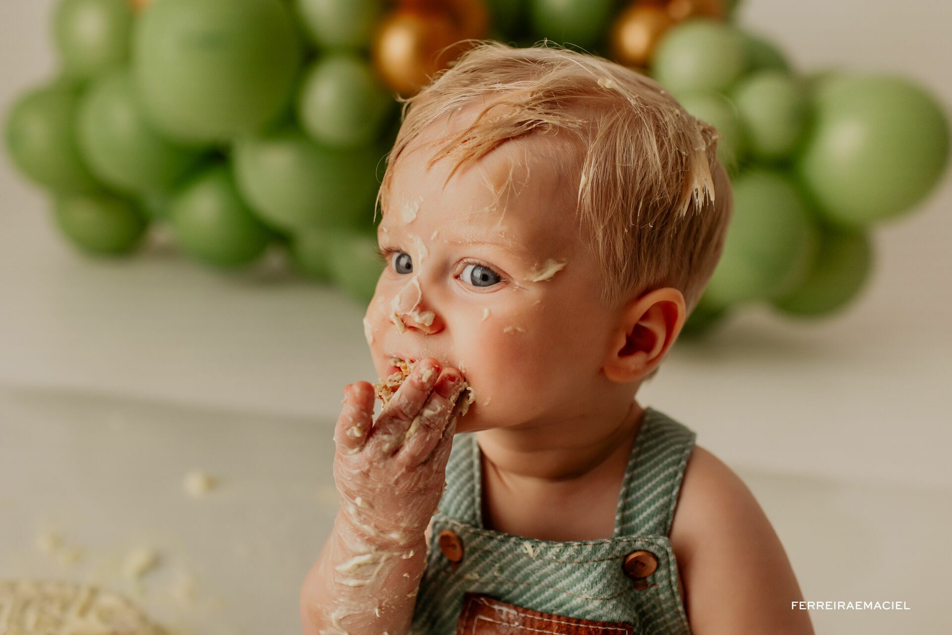 Foto Ensaio Smash the Cake em Estúdio - Augusto - 1 Ano - Fotografia Infantil Profissional - Araranguá - SC Foto Ensaio Smash the Cake em Estúdio - Augusto - 1 Ano - Fotografia Infantil Profissional - Araranguá - SC - Imagem 18