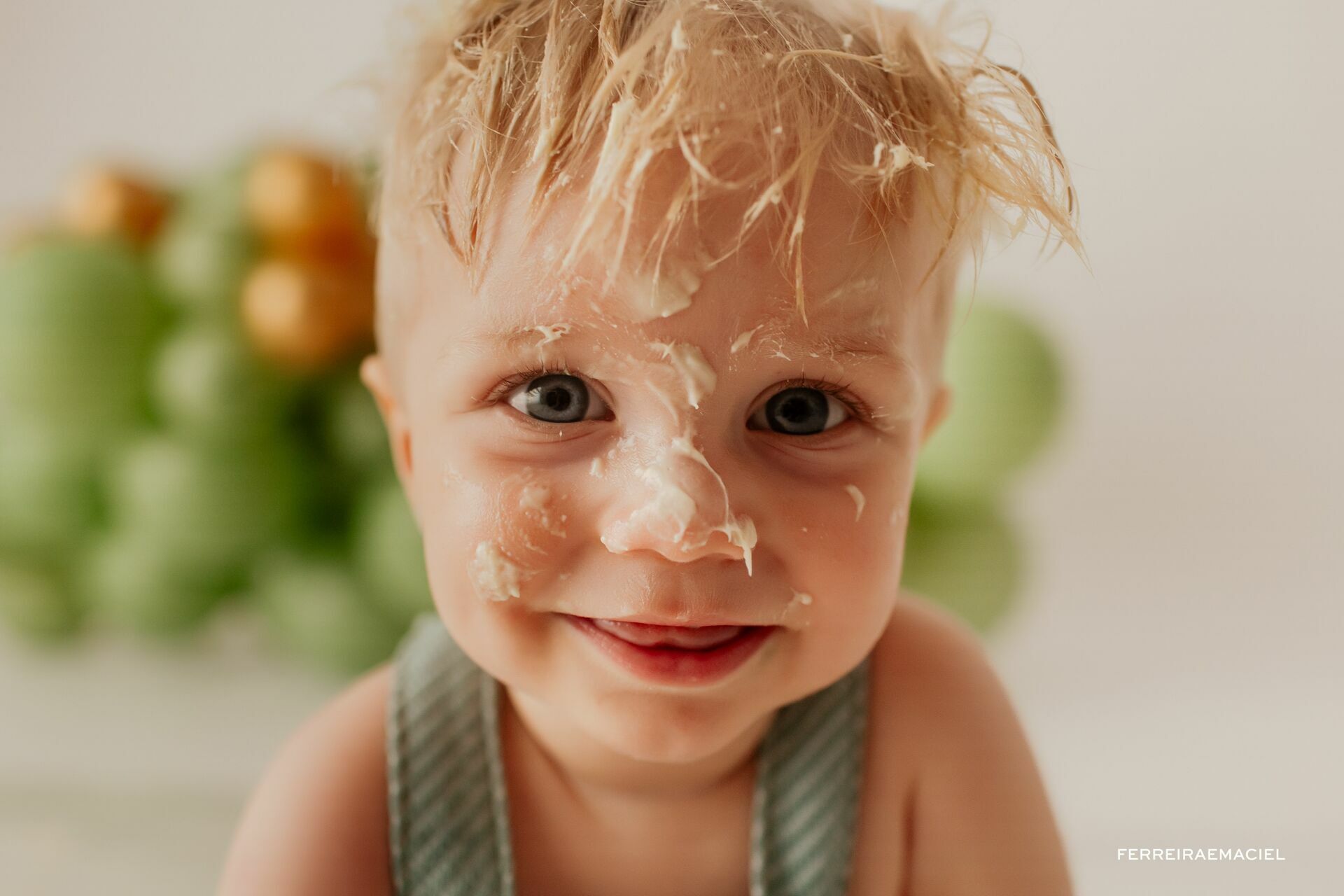 Foto Ensaio Smash the Cake em Estúdio - Augusto - 1 Ano - Fotografia Infantil Profissional - Araranguá - SC Foto Ensaio Smash the Cake em Estúdio - Augusto - 1 Ano - Fotografia Infantil Profissional - Araranguá - SC - Imagem 17