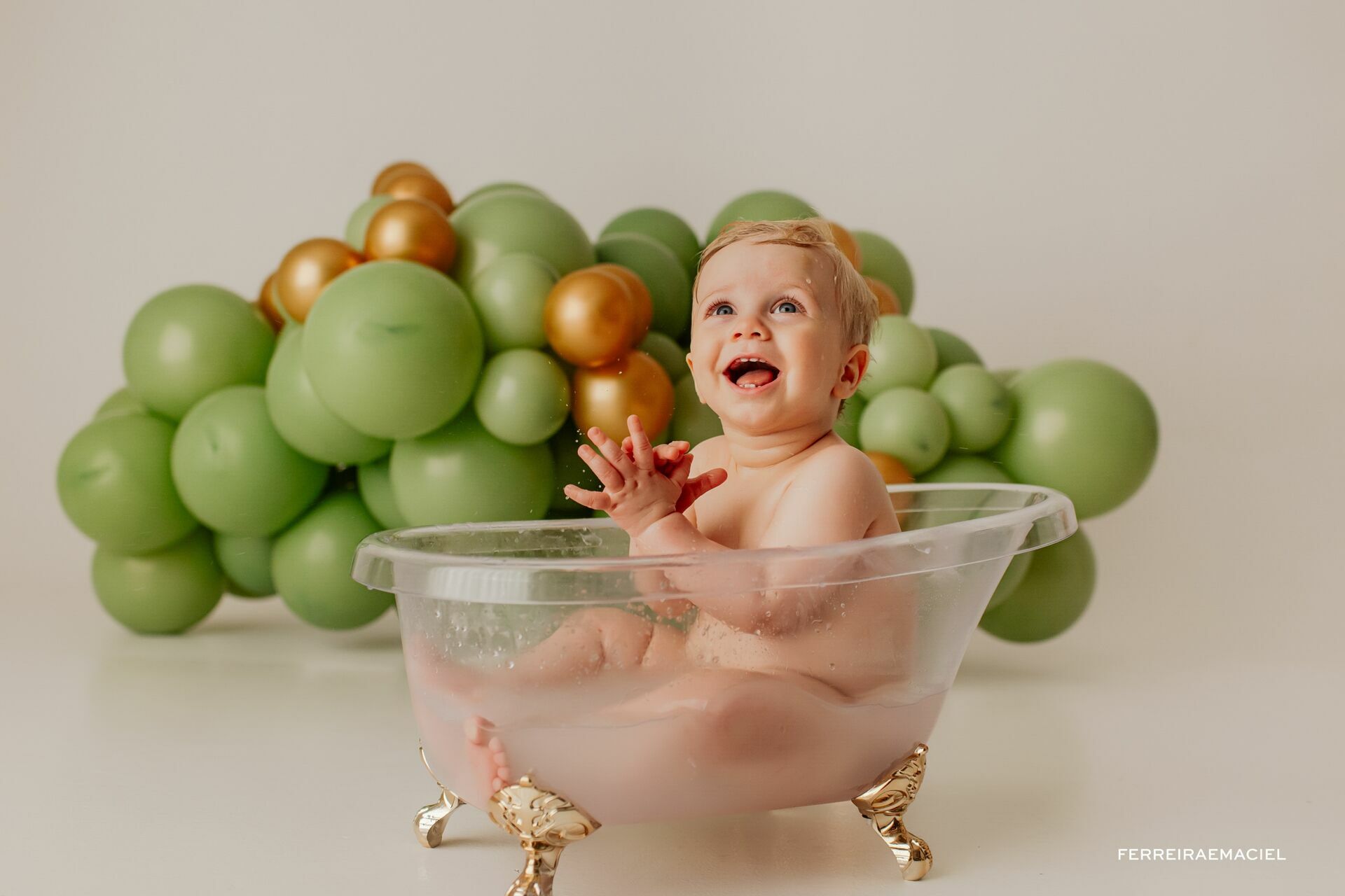 Foto Ensaio Smash the Cake em Estúdio - Augusto - 1 Ano - Fotografia Infantil Profissional - Araranguá - SC Foto Ensaio Smash the Cake em Estúdio - Augusto - 1 Ano - Fotografia Infantil Profissional - Araranguá - SC - Imagem 22