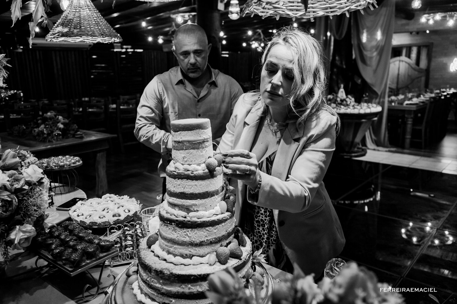 Foto Elopement Wedding - Sabrina e Matheus - Fotografia Profissional de Casamento - Sítio Girabas - Morro do Soares - Ermo - Araranguá - Sombrio - Turvo - Criciúma - SC Foto Elopement Wedding - Sabrina e Matheus - Fotografia Profissional de Casamento - Sítio Girabas - Morro do Soares - Ermo - Araranguá - Sombrio - Turvo - Criciúma - SC - Imagem 30