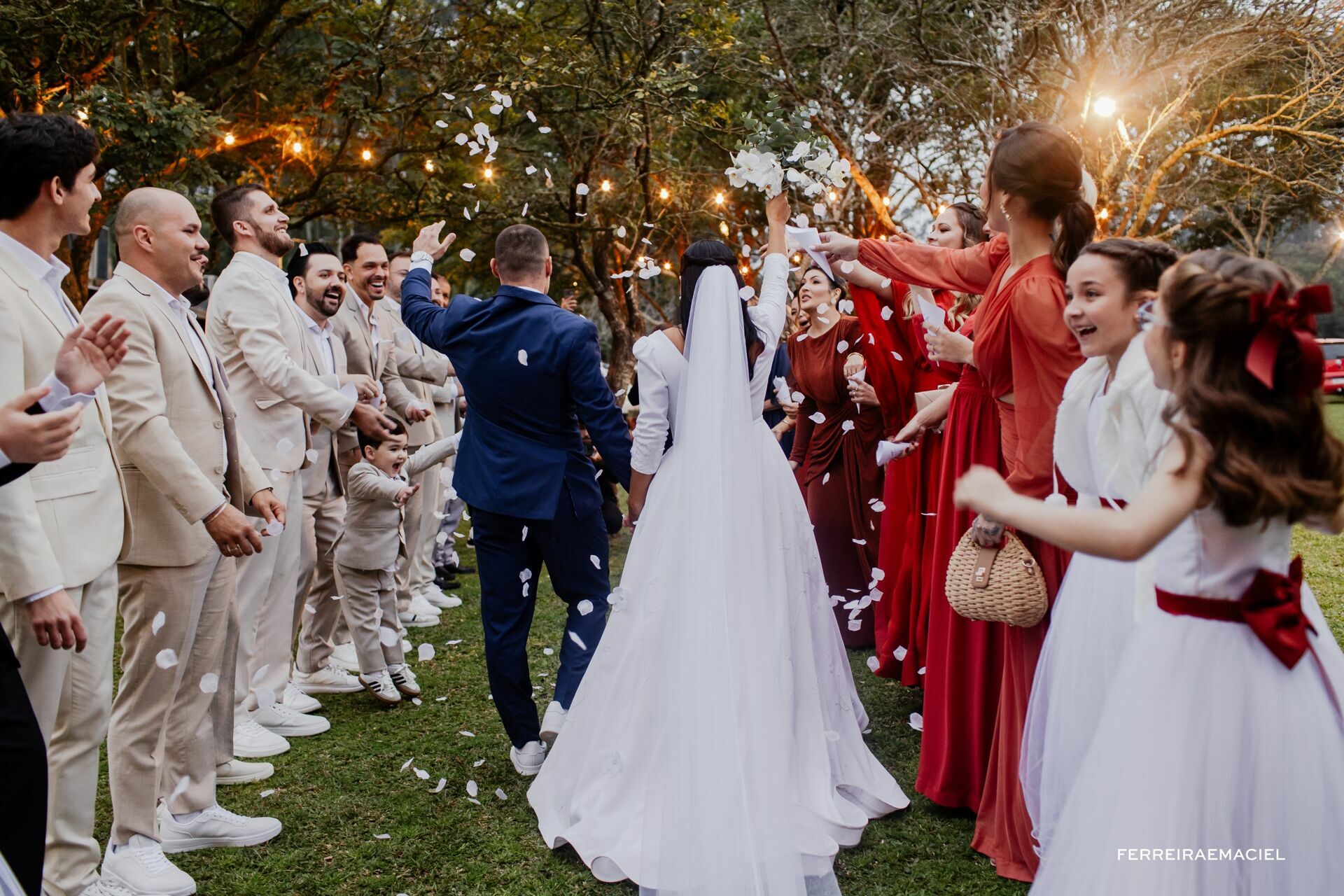 Foto Elopement Wedding - Sabrina e Matheus - Fotografia Profissional de Casamento - Sítio Girabas - Morro do Soares - Ermo - Araranguá - Sombrio - Turvo - Criciúma - SC Foto Elopement Wedding - Sabrina e Matheus - Fotografia Profissional de Casamento - Sítio Girabas - Morro do Soares - Ermo - Araranguá - Sombrio - Turvo - Criciúma - SC - Imagem 87