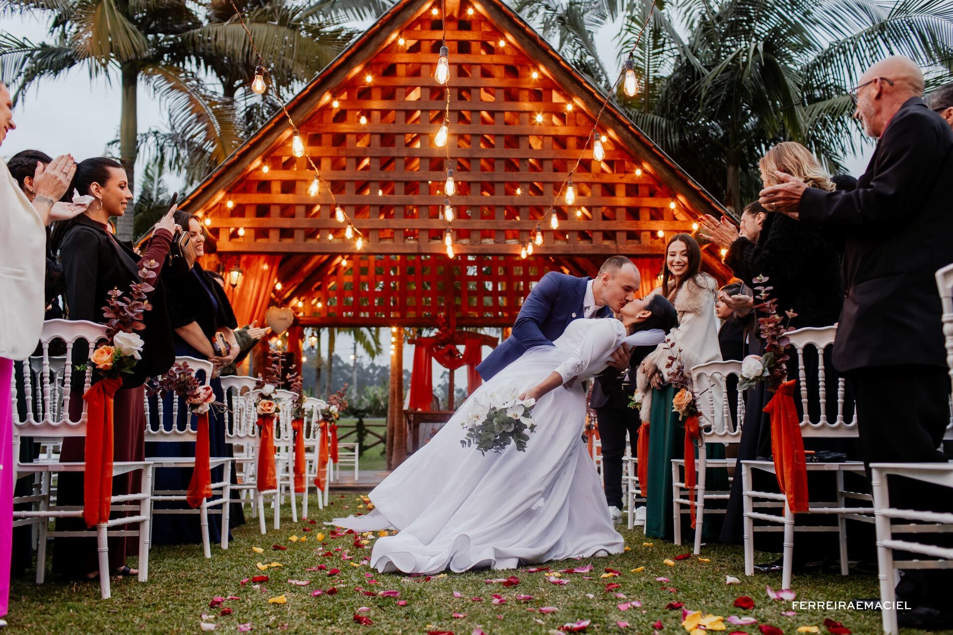 Foto Elopement Wedding - Sabrina e Matheus - Fotografia Profissional de Casamento - Sítio Girabas - Morro do Soares - Ermo - Araranguá - Sombrio - Turvo - Criciúma - SC Foto Elopement Wedding - Sabrina e Matheus - Fotografia Profissional de Casamento - Sítio Girabas - Morro do Soares - Ermo - Araranguá - Sombrio - Turvo - Criciúma - SC - Imagem 85