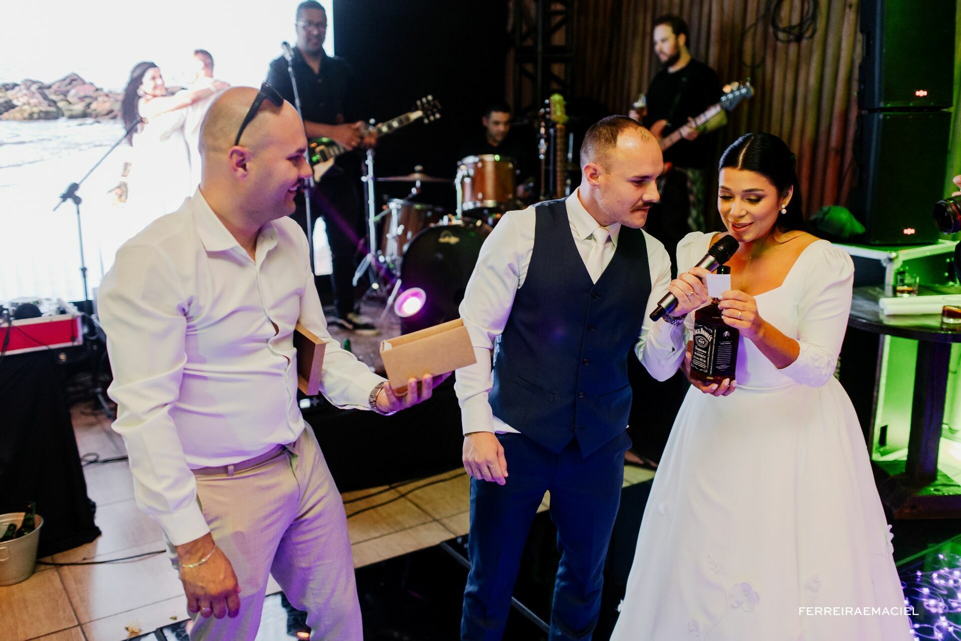 Foto Elopement Wedding - Sabrina e Matheus - Fotografia Profissional de Casamento - Sítio Girabas - Morro do Soares - Ermo - Araranguá - Sombrio - Turvo - Criciúma - SC Foto Elopement Wedding - Sabrina e Matheus - Fotografia Profissional de Casamento - Sítio Girabas - Morro do Soares - Ermo - Araranguá - Sombrio - Turvo - Criciúma - SC - Imagem 124