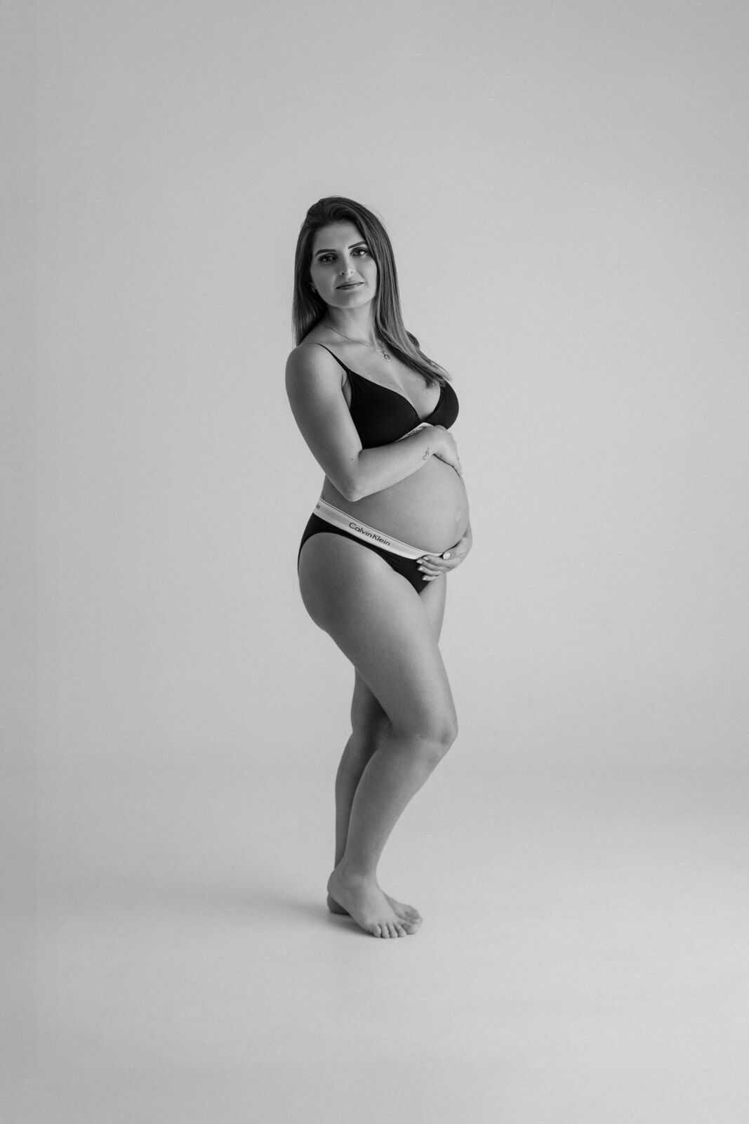 Foto Ensaio Gestante em Estúdio - Bruna Sabino - Fotografia Profissional em Araranguá - SC Foto Ensaio Gestante em Estúdio - Bruna Sabino - Fotografia Profissional em Araranguá - SC - Imagem 10