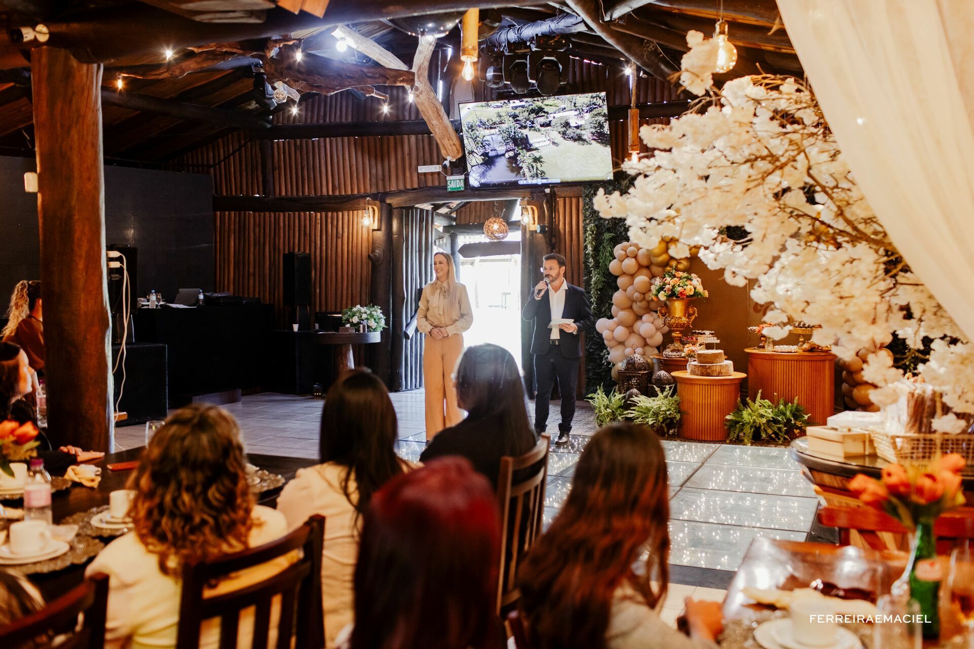 Foto Cobertura Fotográfica de Evento Corporativo - Café e Conexões - Fornecedores de Casamento - Sítio Girabas - Araranguá - SC Foto Cobertura Fotográfica de Evento Corporativo - Café e Conexões - Fornecedores de Casamento - Sítio Girabas - Araranguá - SC - Imagem 17
