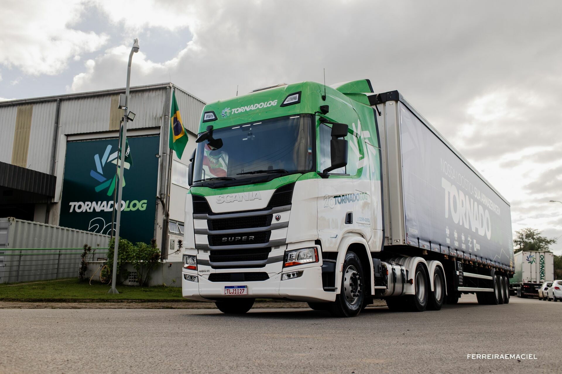Foto Fotografia Publicitária de Frota Scania Locação - Super - TornadoLog - Biguaçu - SC Foto Fotografia Publicitária de Frota Scania Locação - Super - TornadoLog - Biguaçu - SC - Imagem 15