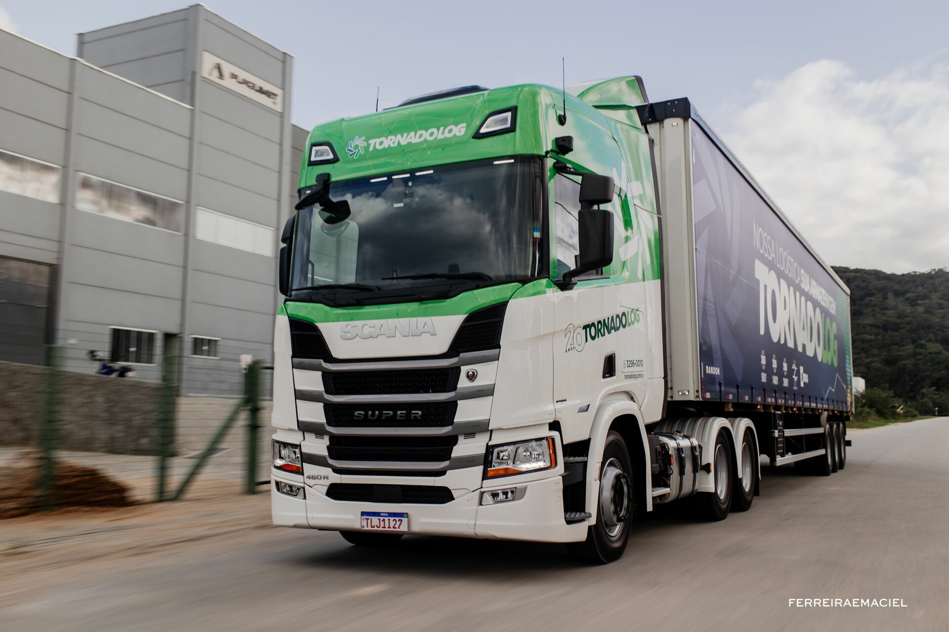 Foto Fotografia Publicitária de Frota Scania Locação - Super - TornadoLog - Biguaçu - SC Foto Fotografia Publicitária de Frota Scania Locação - Super - TornadoLog - Biguaçu - SC - Imagem 20