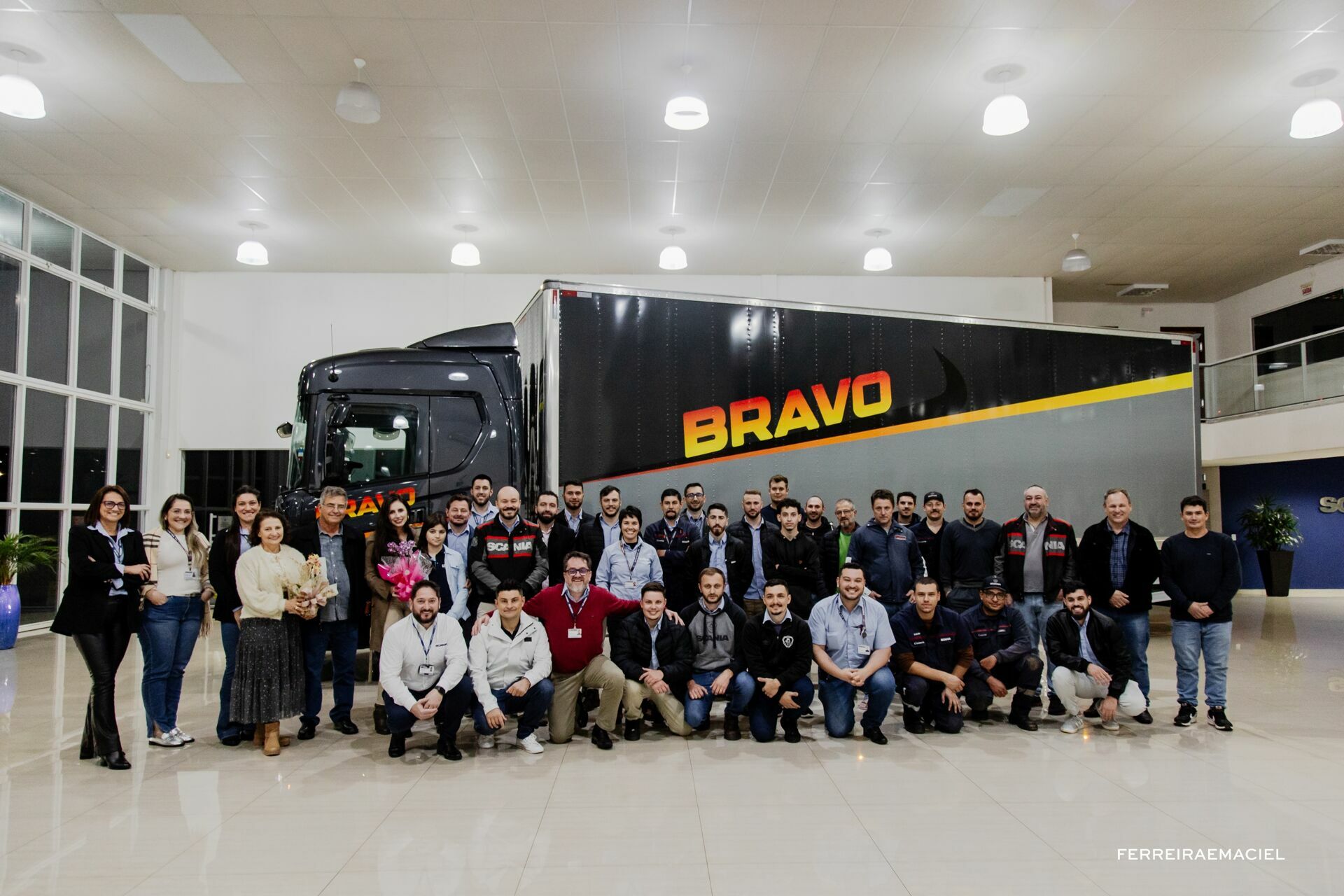 Foto Entrega de Caminhão Bravo - Scania Cavese - Cordilheira Alta - Fotografia Publicitária e Corporativa Profissional Foto Entrega de Caminhão Bravo - Scania Cavese - Cordilheira Alta - Fotografia Publicitária e Corporativa Profissional - Imagem 27