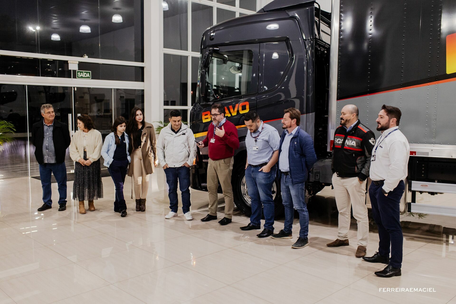 Foto Entrega de Caminhão Bravo - Scania Cavese - Cordilheira Alta - Fotografia Publicitária e Corporativa Profissional Foto Entrega de Caminhão Bravo - Scania Cavese - Cordilheira Alta - Fotografia Publicitária e Corporativa Profissional - Imagem 18