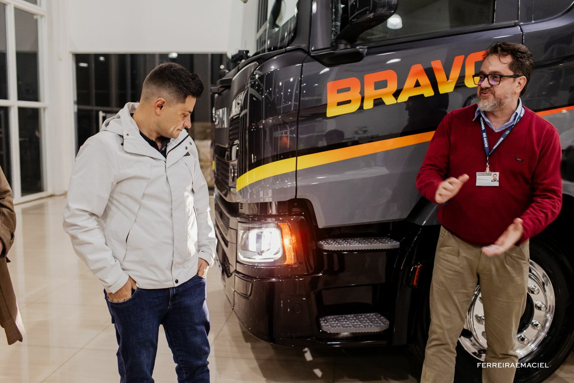 Foto Entrega de Caminhão Bravo - Scania Cavese - Cordilheira Alta - Fotografia Publicitária e Corporativa Profissional Foto Entrega de Caminhão Bravo - Scania Cavese - Cordilheira Alta - Fotografia Publicitária e Corporativa Profissional - Imagem 21
