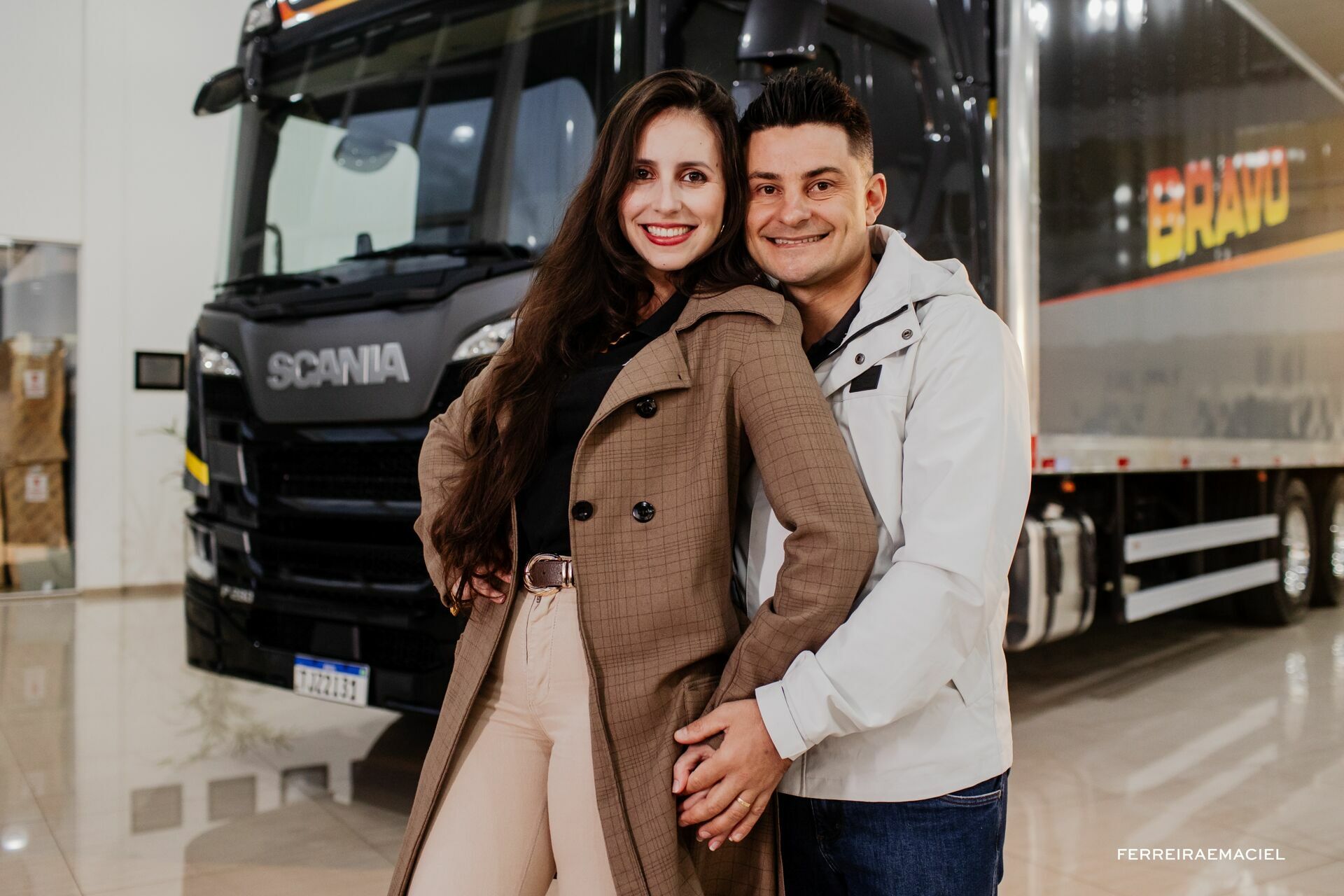 Foto Entrega de Caminhão Bravo - Scania Cavese - Cordilheira Alta - Fotografia Publicitária e Corporativa Profissional Foto Entrega de Caminhão Bravo - Scania Cavese - Cordilheira Alta - Fotografia Publicitária e Corporativa Profissional - Imagem 9