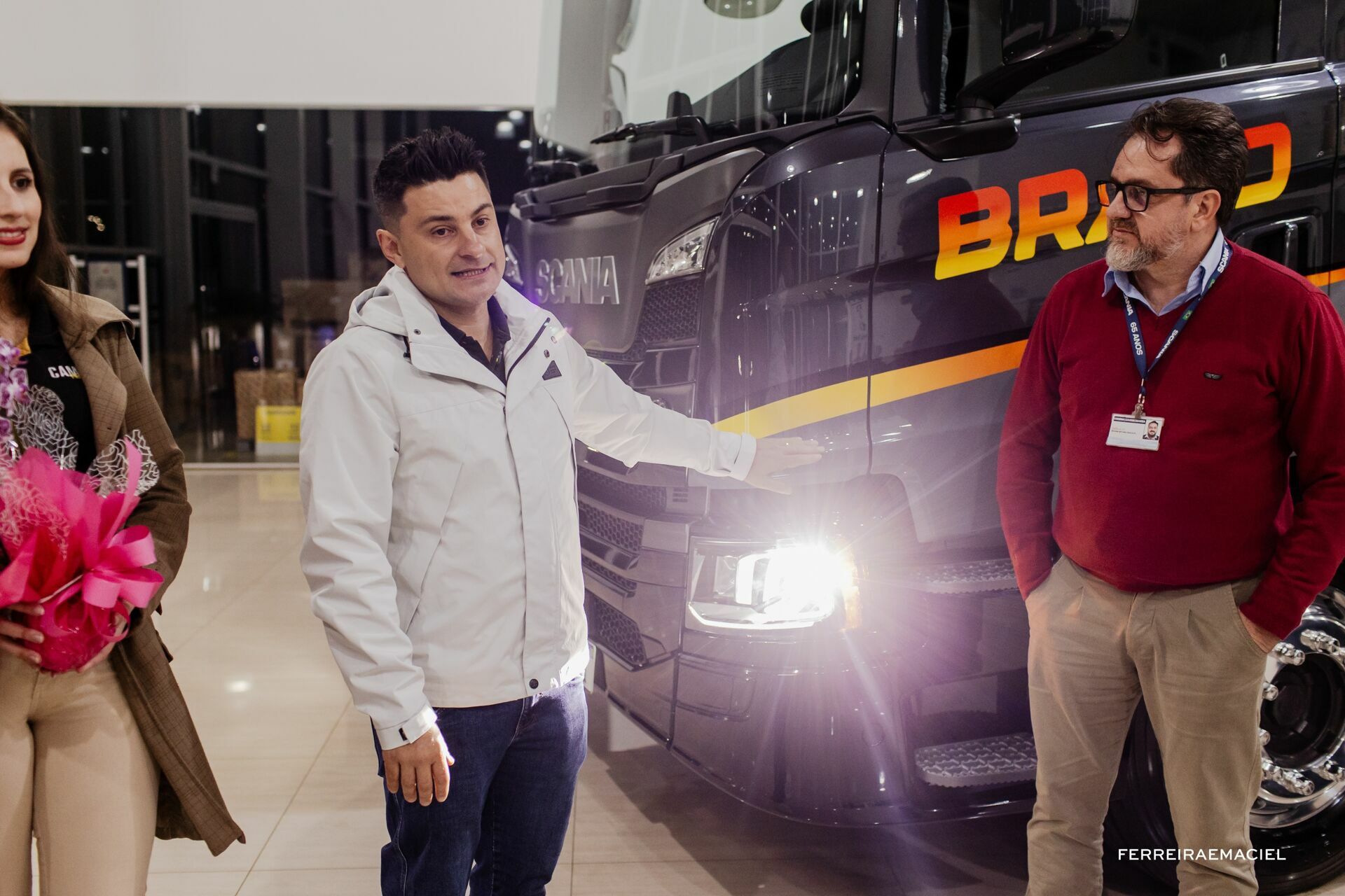 Foto Entrega de Caminhão Bravo - Scania Cavese - Cordilheira Alta - Fotografia Publicitária e Corporativa Profissional Foto Entrega de Caminhão Bravo - Scania Cavese - Cordilheira Alta - Fotografia Publicitária e Corporativa Profissional - Imagem 25