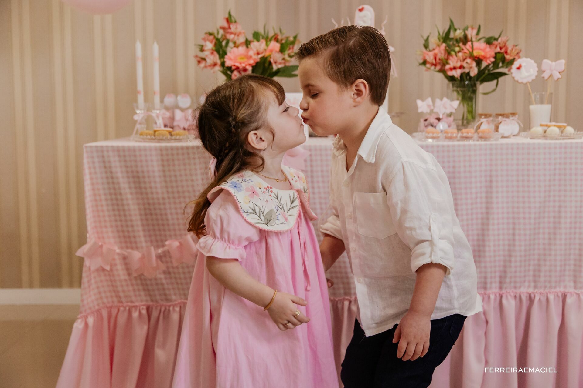 Foto Fotografia de Aniversário Infantil – Lorena – 3 Anos – Ed Firenze– Araranguá – SC Foto Fotografia de Aniversário Infantil – Lorena – 3 Anos – Ed Firenze– Araranguá – SC - Imagem 19