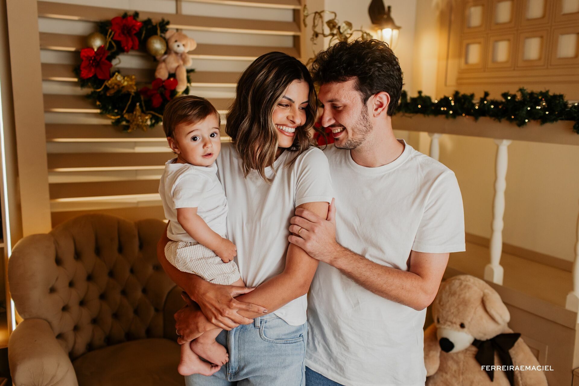 Foto Destinatário Papai Noel - Especial de Natal 2025 - Fotógrafo de estúdio em Araranguá - Cenário temático para fotografar - Araranguá - SC Foto Destinatário Papai Noel - Especial de Natal 2025 - Fotógrafo de estúdio em Araranguá - Cenário temático para fotografar - Araranguá - SC - Imagem 23