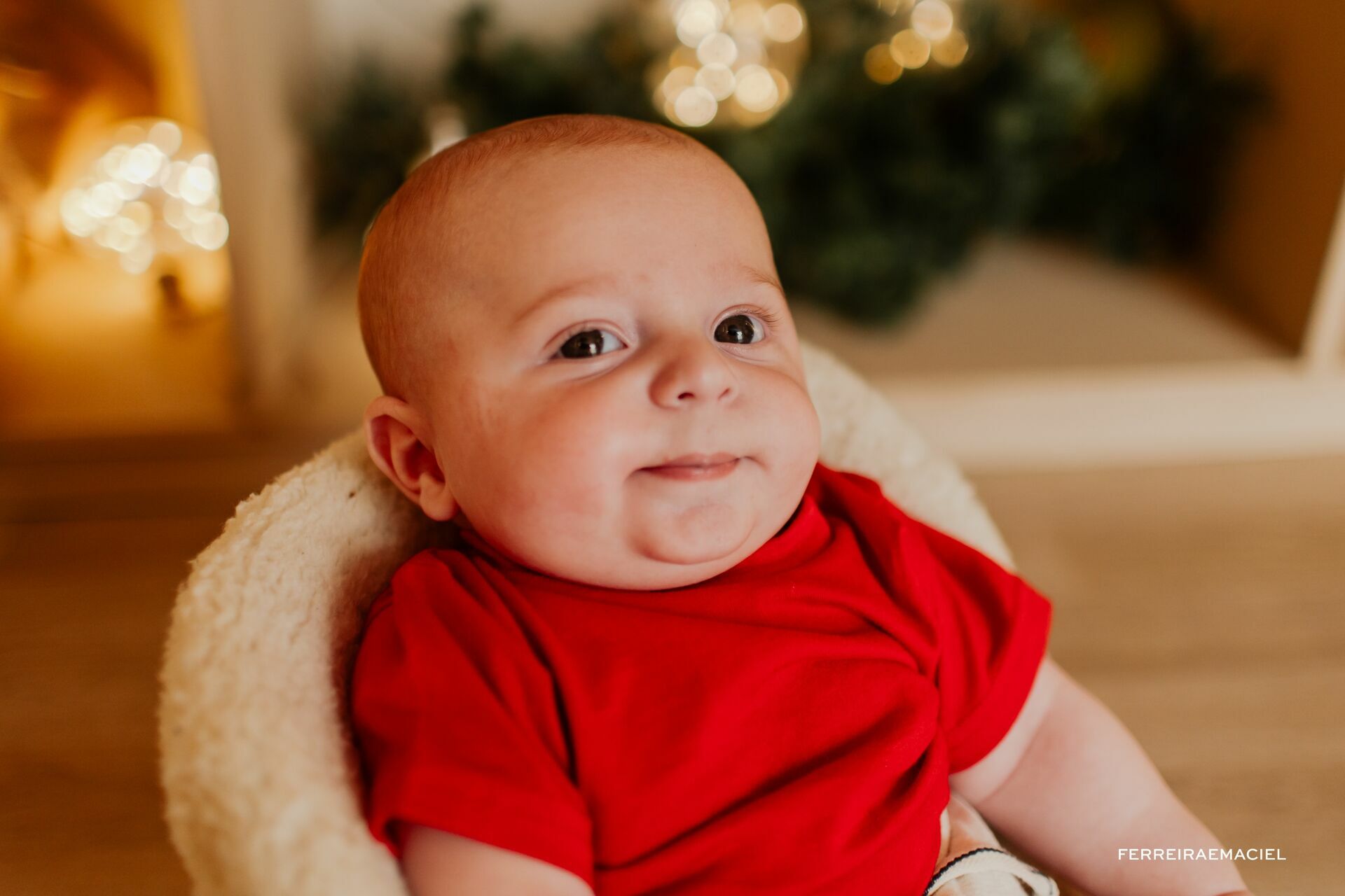 Foto Destinatário Papai Noel - Especial de Natal 2025 - Fotógrafo de estúdio em Araranguá - Cenário temático para fotografar - Araranguá - SC Foto Destinatário Papai Noel - Especial de Natal 2025 - Fotógrafo de estúdio em Araranguá - Cenário temático para fotografar - Araranguá - SC - Imagem 39