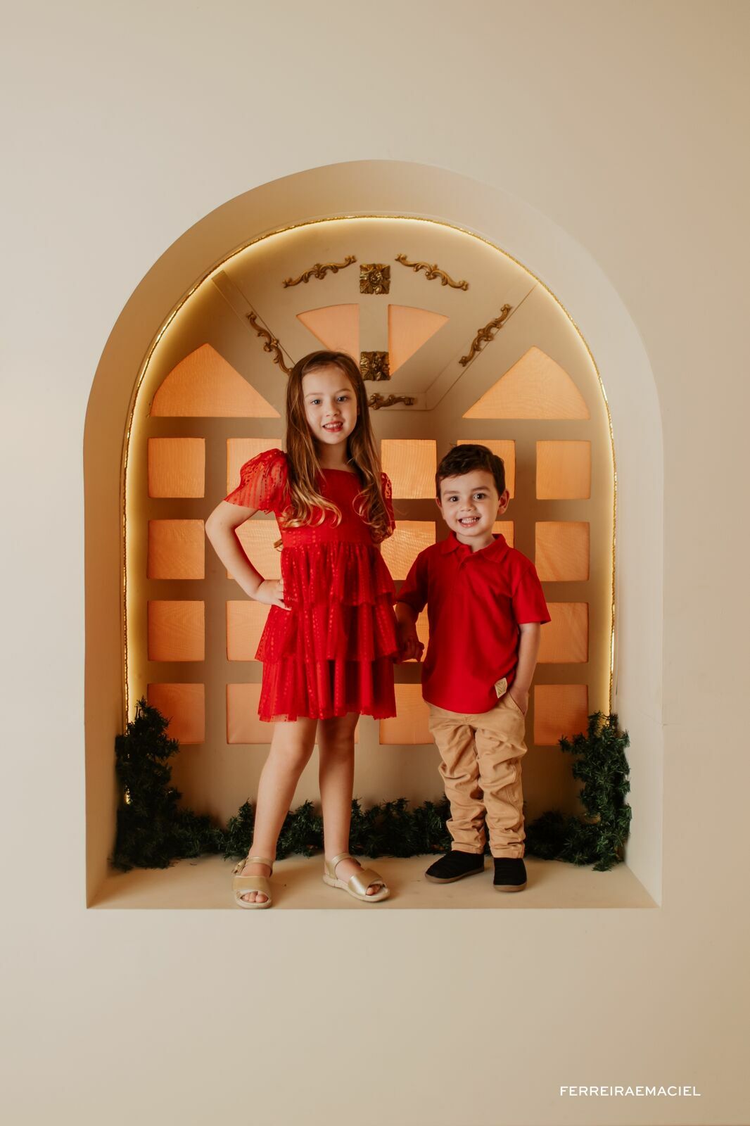 Foto Destinatário Papai Noel - Especial de Natal 2025 - Fotógrafo de estúdio em Araranguá - Cenário temático para fotografar - Araranguá - SC Foto Destinatário Papai Noel - Especial de Natal 2025 - Fotógrafo de estúdio em Araranguá - Cenário temático para fotografar - Araranguá - SC - Imagem 53