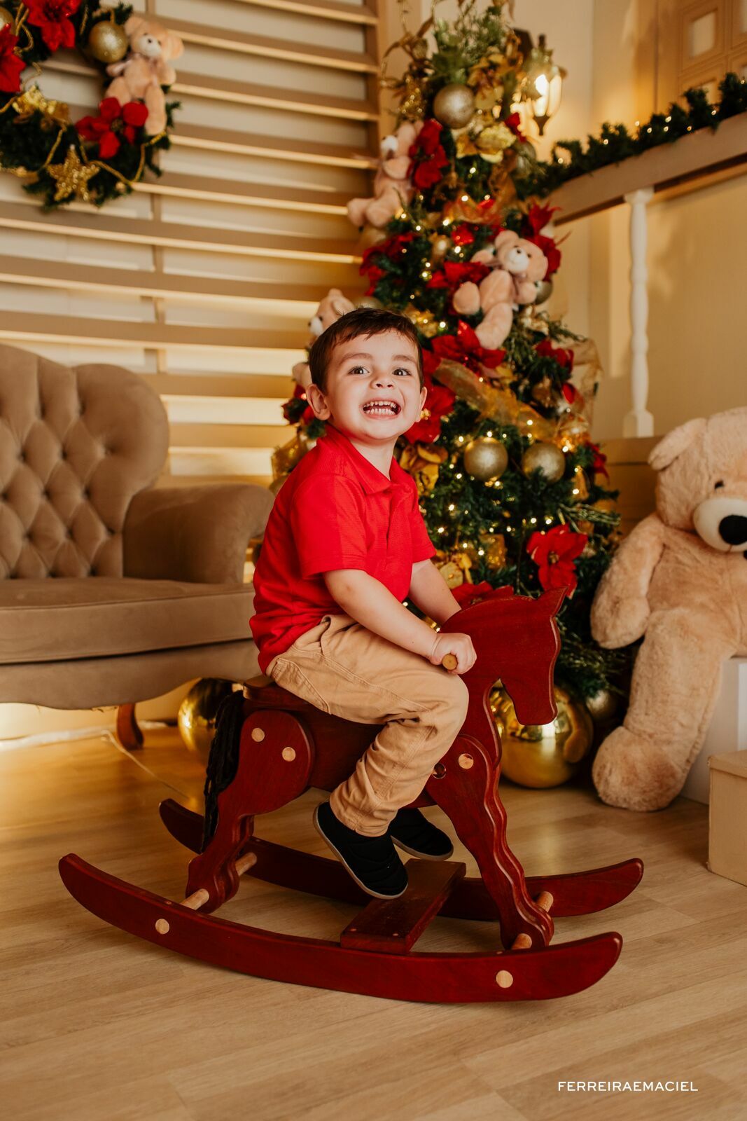 Foto Destinatário Papai Noel - Especial de Natal 2025 - Fotógrafo de estúdio em Araranguá - Cenário temático para fotografar - Araranguá - SC Foto Destinatário Papai Noel - Especial de Natal 2025 - Fotógrafo de estúdio em Araranguá - Cenário temático para fotografar - Araranguá - SC - Imagem 56