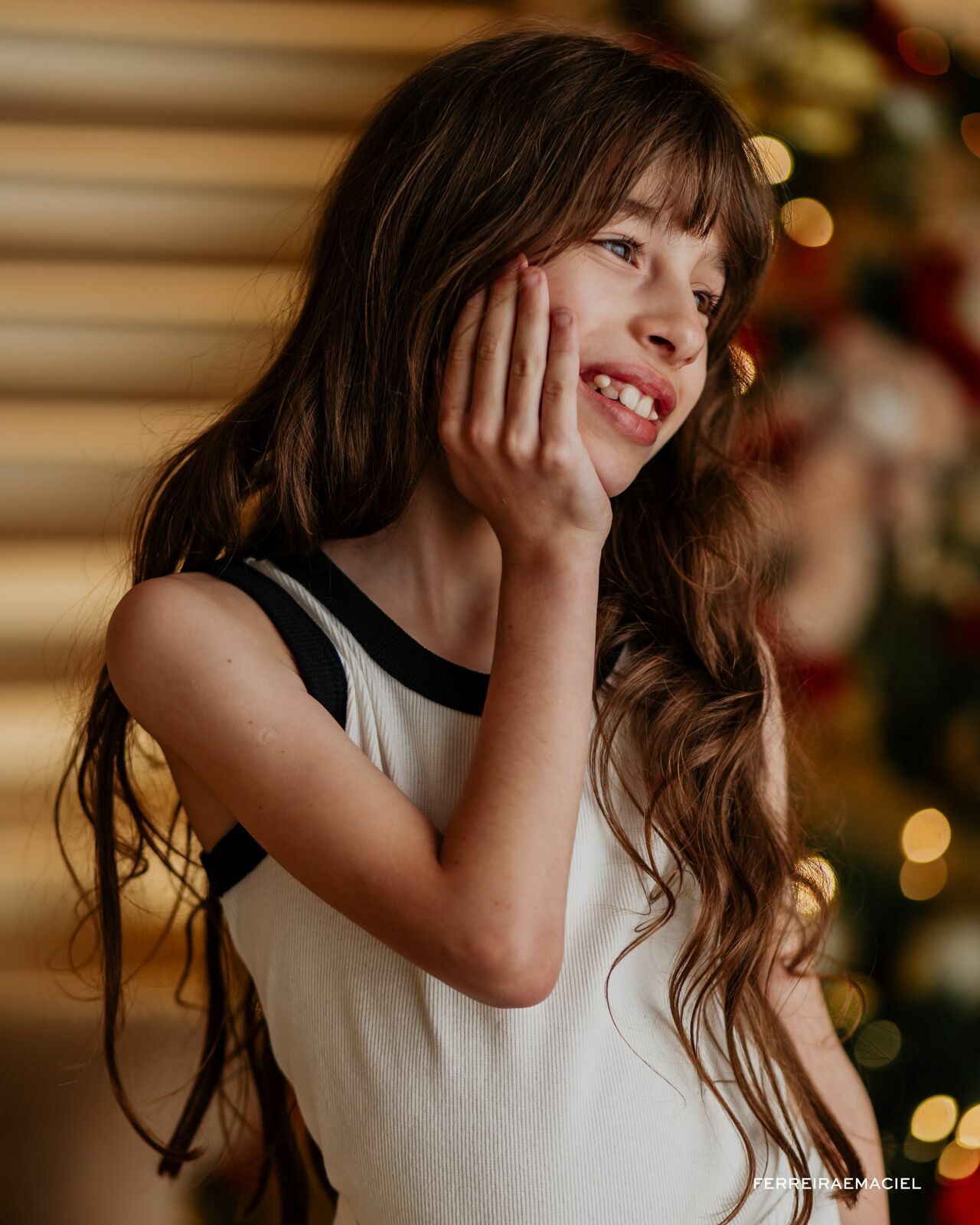 Foto Destinatário Papai Noel - Especial de Natal 2025 - Fotógrafo de estúdio em Araranguá - Cenário temático para fotografar - Araranguá - SC Foto Destinatário Papai Noel - Especial de Natal 2025 - Fotógrafo de estúdio em Araranguá - Cenário temático para fotografar - Araranguá - SC - Imagem 72