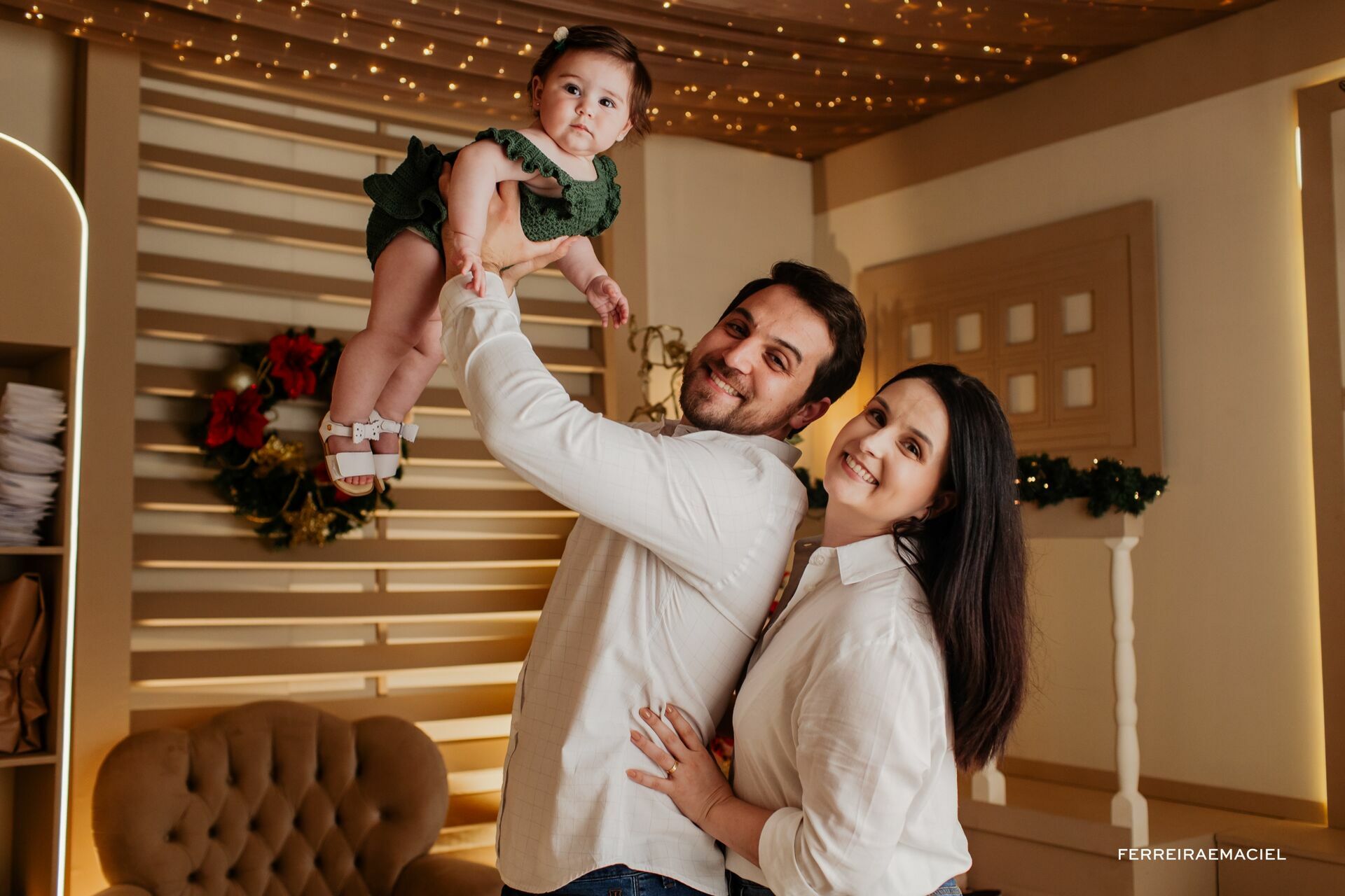 Foto Destinatário Papai Noel - Especial de Natal 2025 - Fotógrafo de estúdio em Araranguá - Cenário temático para fotografar - Araranguá - SC Foto Destinatário Papai Noel - Especial de Natal 2025 - Fotógrafo de estúdio em Araranguá - Cenário temático para fotografar - Araranguá - SC - Imagem 86