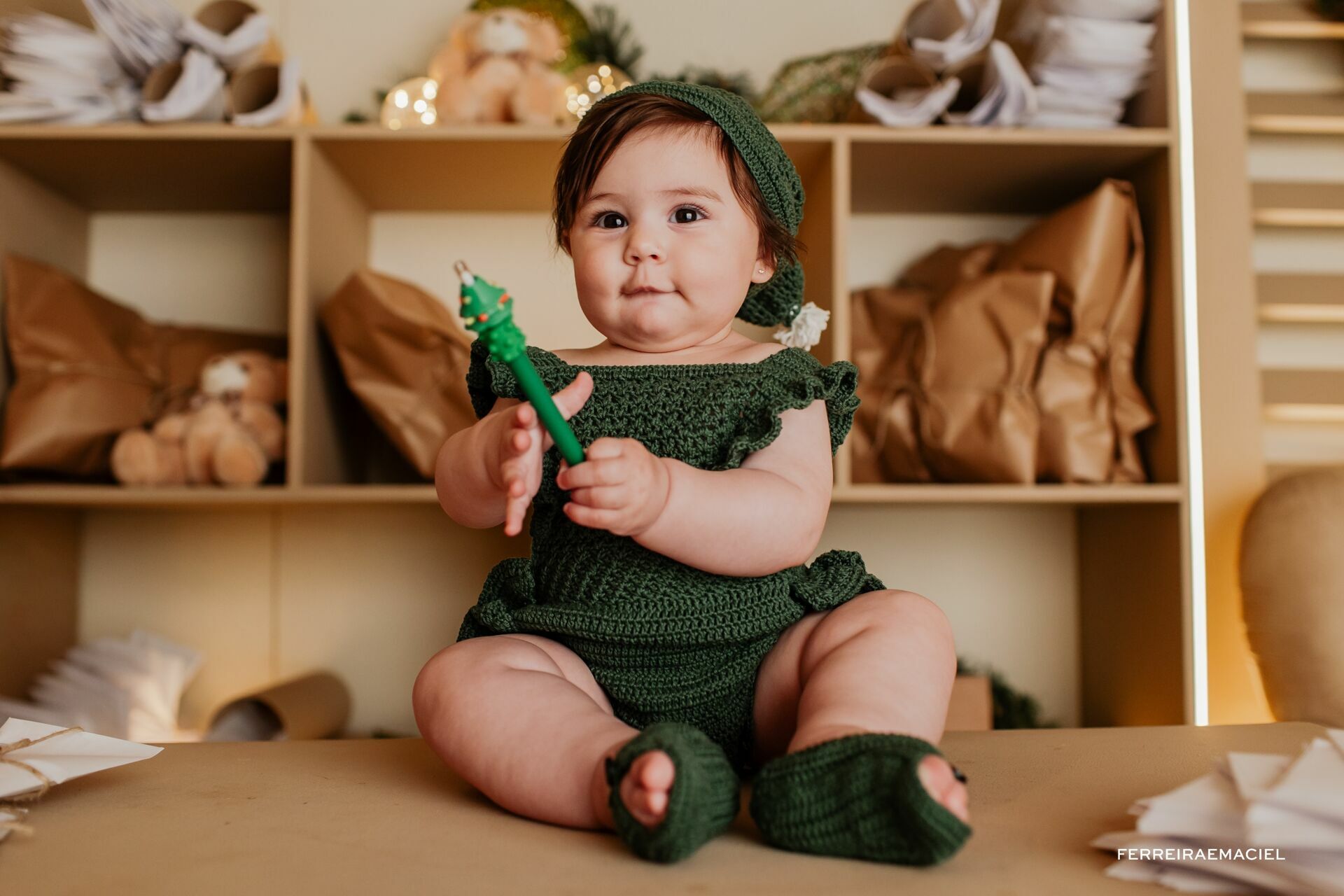 Foto Destinatário Papai Noel - Especial de Natal 2025 - Fotógrafo de estúdio em Araranguá - Cenário temático para fotografar - Araranguá - SC Foto Destinatário Papai Noel - Especial de Natal 2025 - Fotógrafo de estúdio em Araranguá - Cenário temático para fotografar - Araranguá - SC - Imagem 91