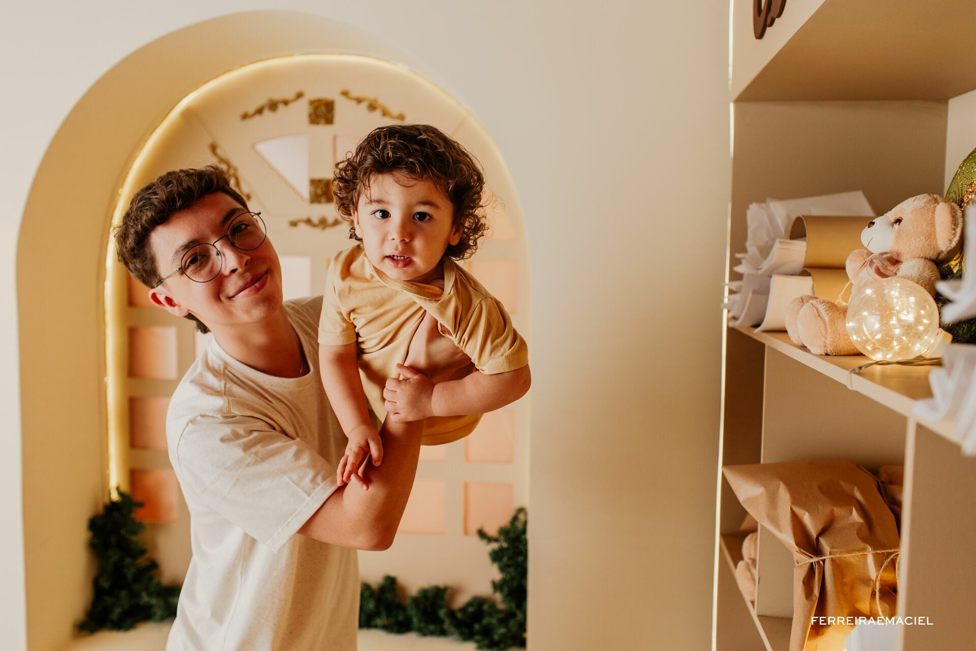 Foto Destinatário Papai Noel - Especial de Natal 2025 - Fotógrafo de estúdio em Araranguá - Cenário temático para fotografar - Araranguá - SC Foto Destinatário Papai Noel - Especial de Natal 2025 - Fotógrafo de estúdio em Araranguá - Cenário temático para fotografar - Araranguá - SC - Imagem 123