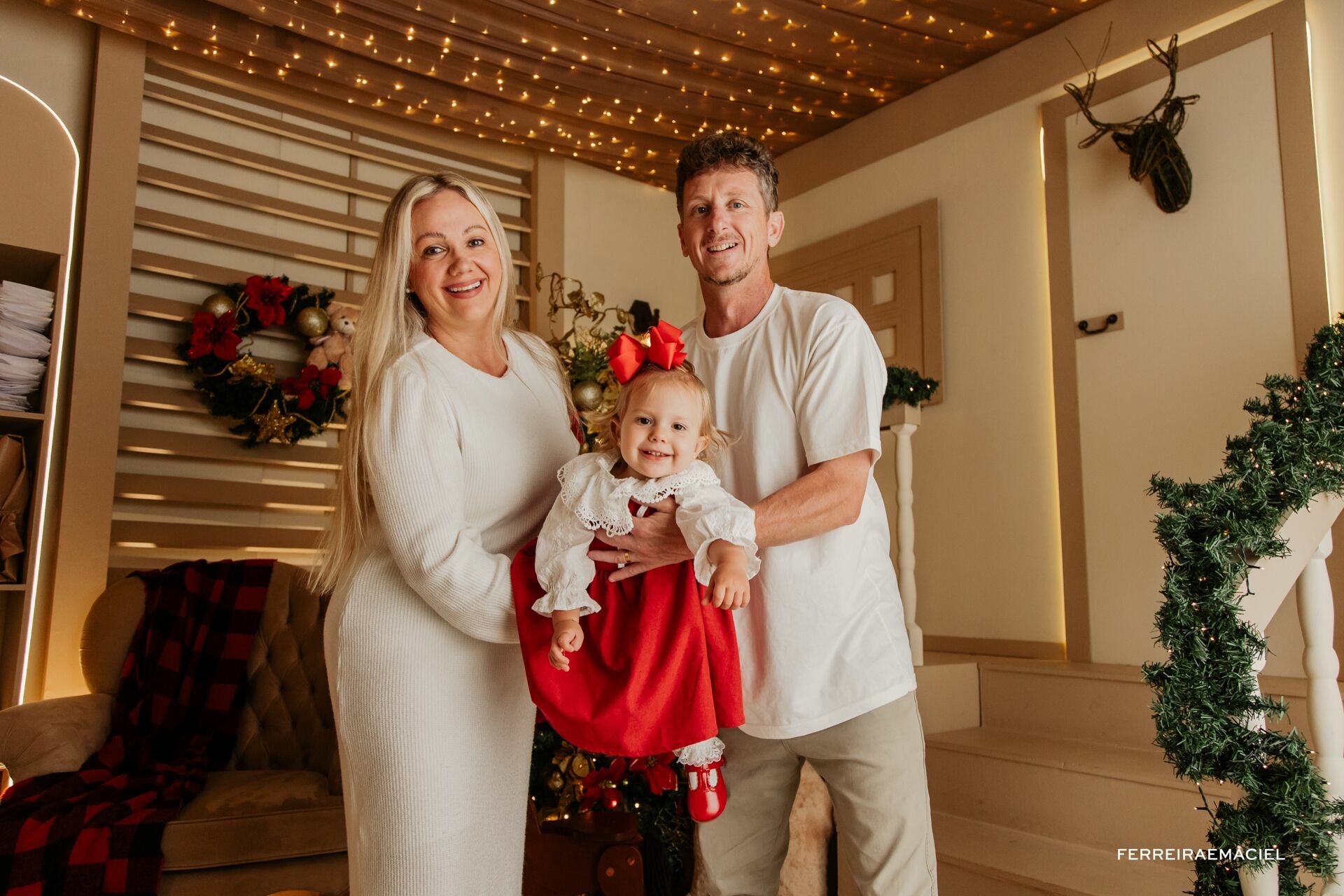 Foto Destinatário Papai Noel - Especial de Natal 2025 - Fotógrafo de estúdio em Araranguá - Cenário temático para fotografar - Araranguá - SC Foto Destinatário Papai Noel - Especial de Natal 2025 - Fotógrafo de estúdio em Araranguá - Cenário temático para fotografar - Araranguá - SC - Imagem 127