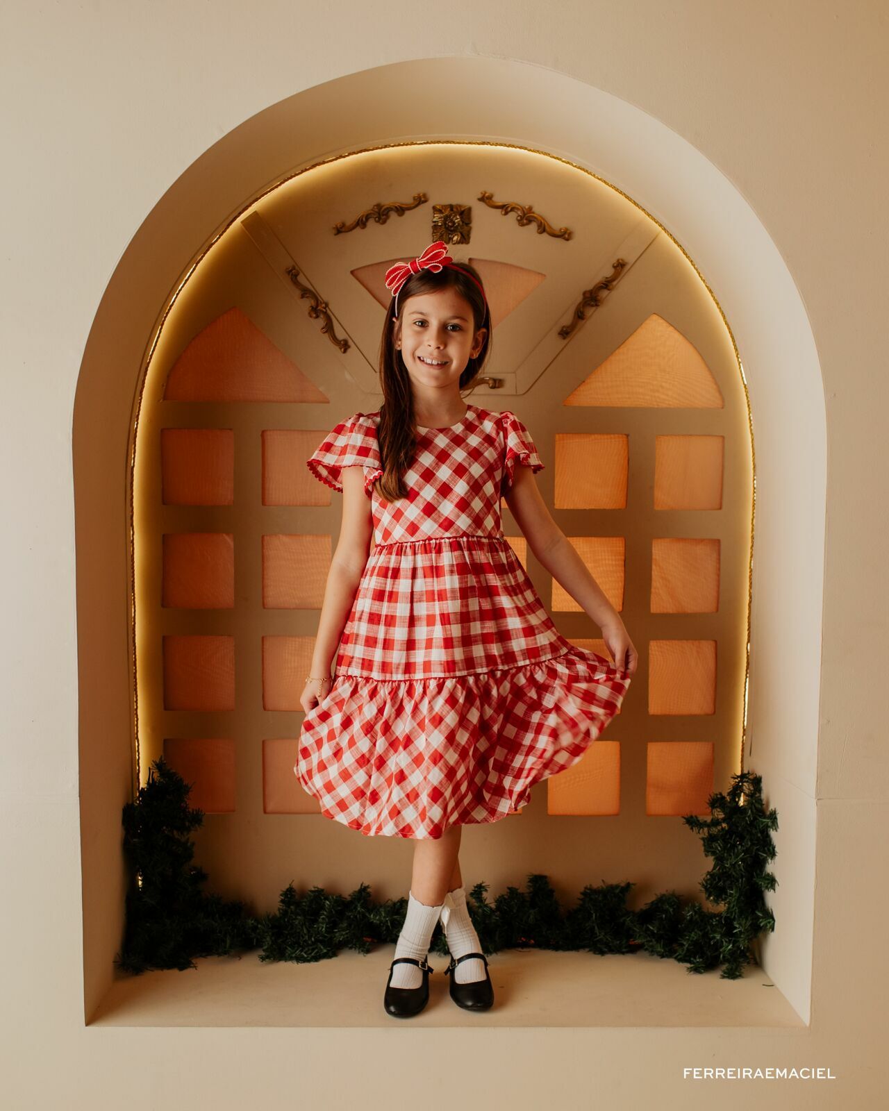 Foto Destinatário Papai Noel - Especial de Natal 2025 - Fotógrafo de estúdio em Araranguá - Cenário temático para fotografar - Araranguá - SC Foto Destinatário Papai Noel - Especial de Natal 2025 - Fotógrafo de estúdio em Araranguá - Cenário temático para fotografar - Araranguá - SC - Imagem 148