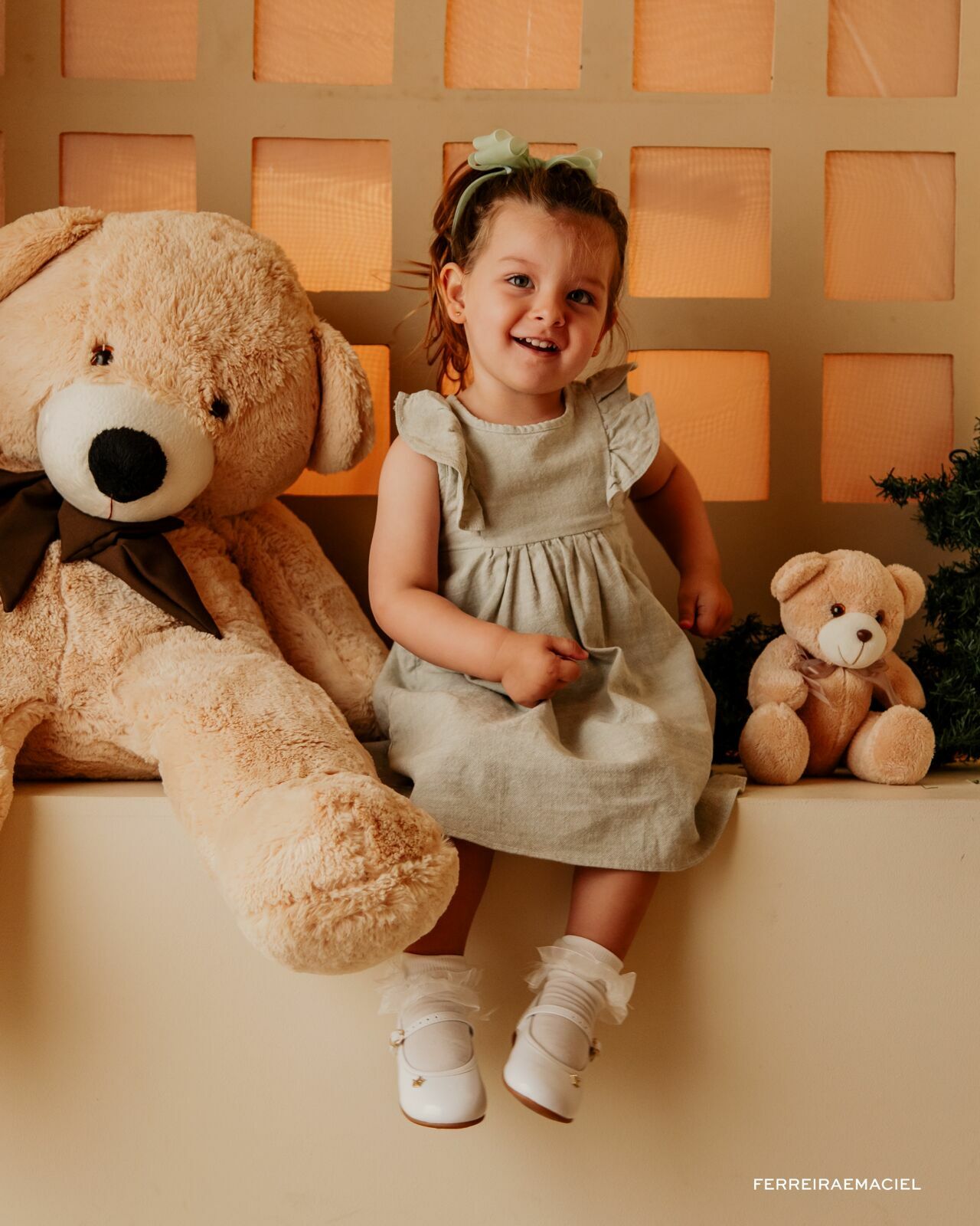 Foto Destinatário Papai Noel - Especial de Natal 2025 - Fotógrafo de estúdio em Araranguá - Cenário temático para fotografar - Araranguá - SC Foto Destinatário Papai Noel - Especial de Natal 2025 - Fotógrafo de estúdio em Araranguá - Cenário temático para fotografar - Araranguá - SC - Imagem 159