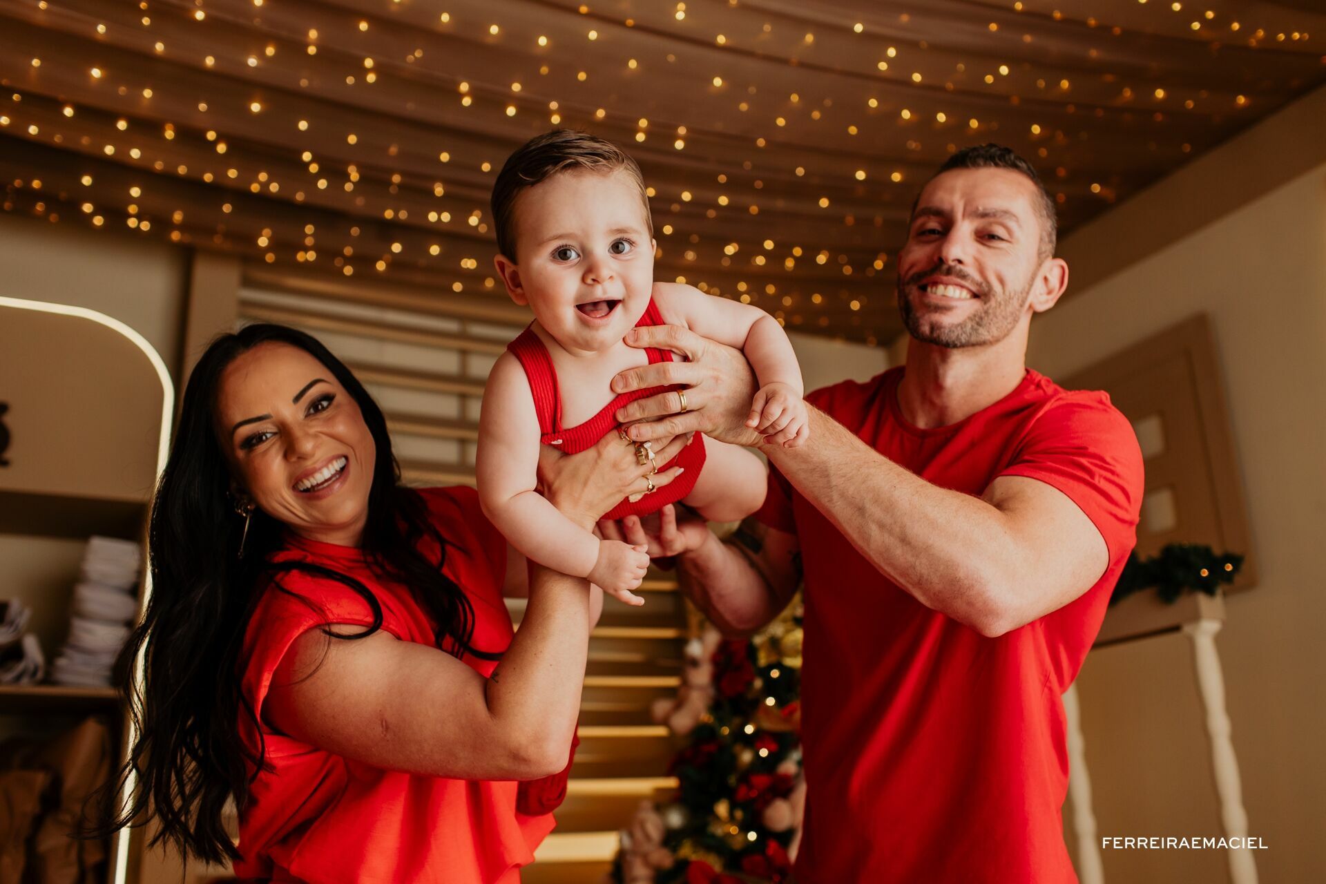 Foto Destinatário Papai Noel - Especial de Natal 2025 - Fotógrafo de estúdio em Araranguá - Cenário temático para fotografar - Araranguá - SC Foto Destinatário Papai Noel - Especial de Natal 2025 - Fotógrafo de estúdio em Araranguá - Cenário temático para fotografar - Araranguá - SC - Imagem 162