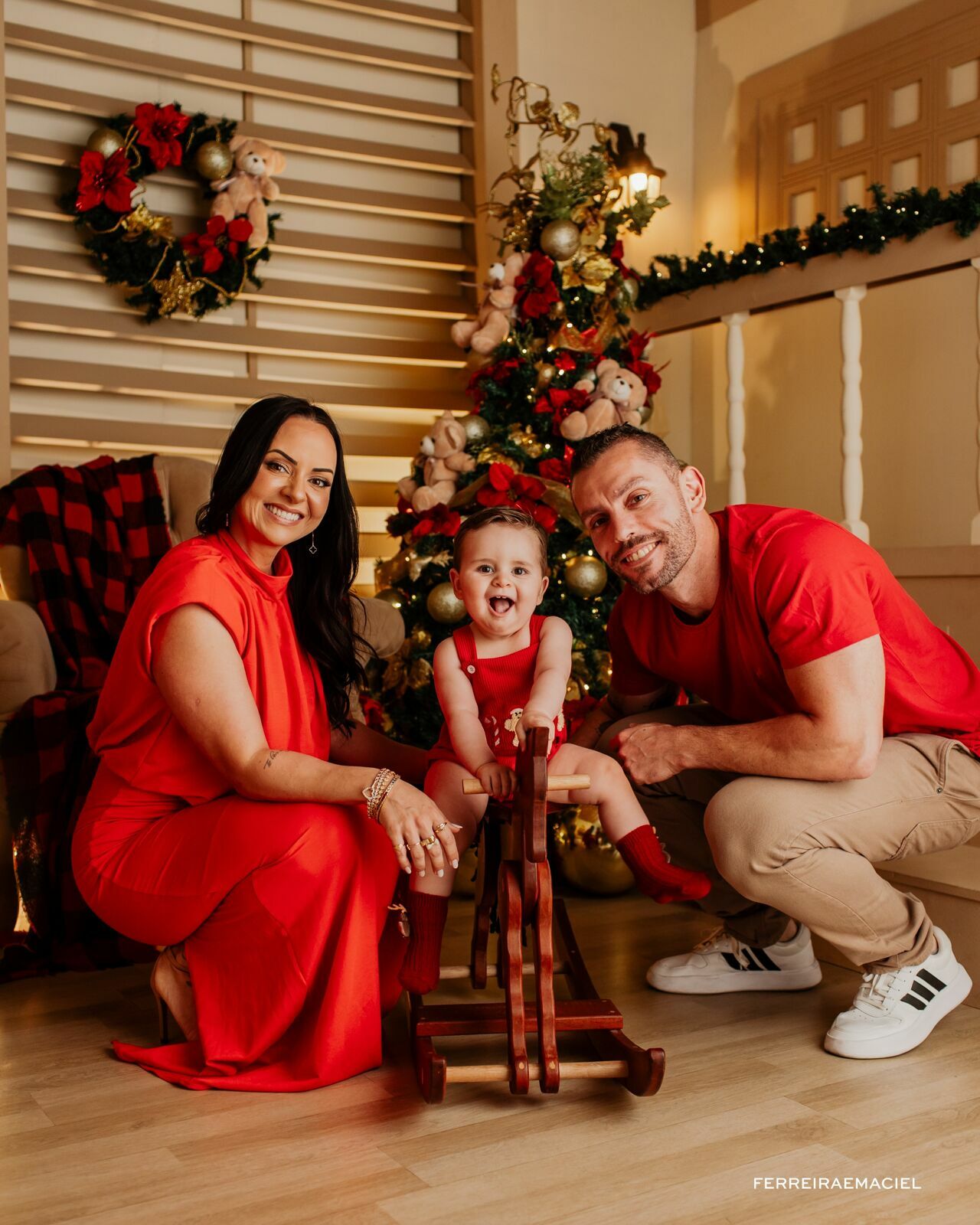 Foto Destinatário Papai Noel - Especial de Natal 2025 - Fotógrafo de estúdio em Araranguá - Cenário temático para fotografar - Araranguá - SC Foto Destinatário Papai Noel - Especial de Natal 2025 - Fotógrafo de estúdio em Araranguá - Cenário temático para fotografar - Araranguá - SC - Imagem 165