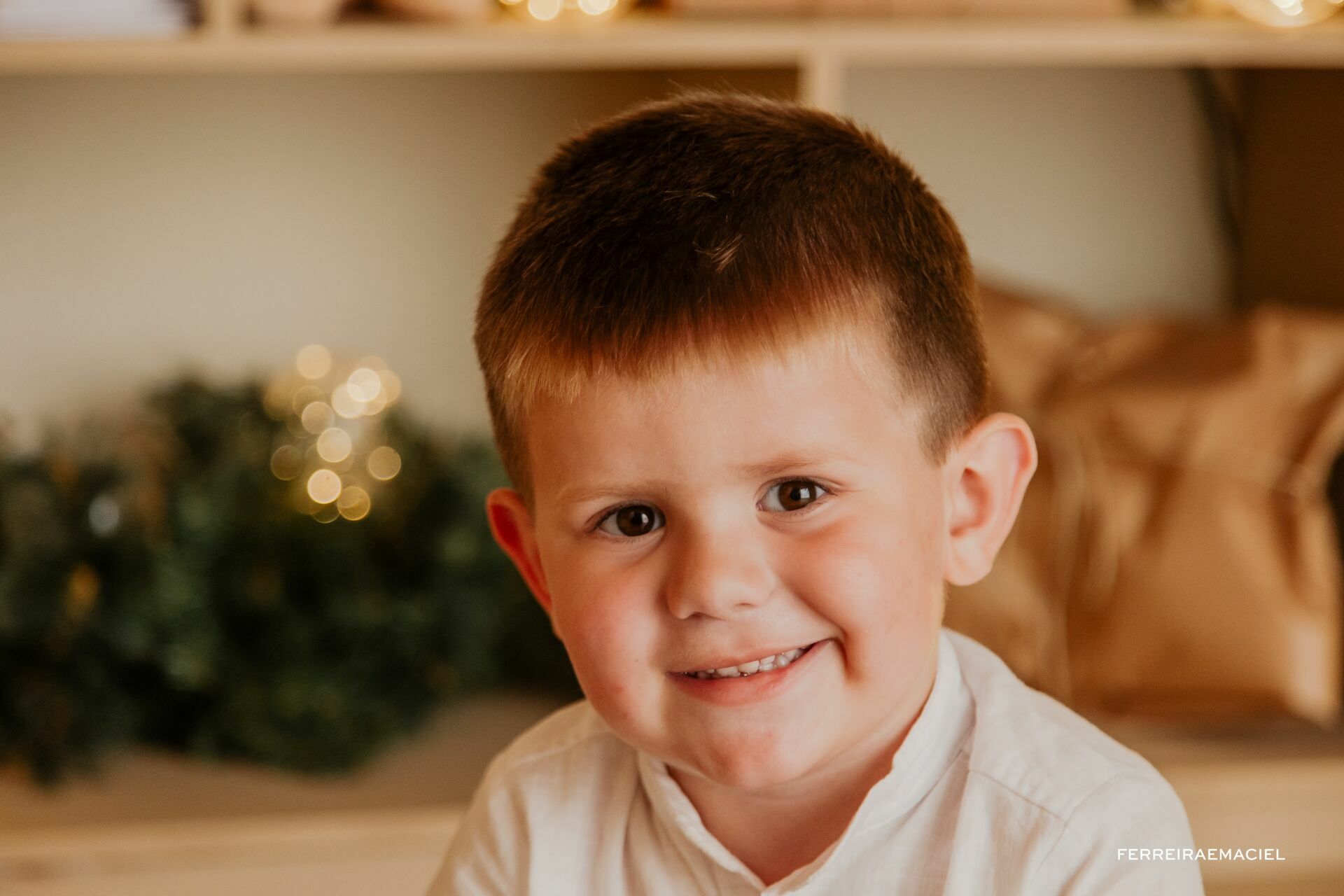 Foto Destinatário Papai Noel - Especial de Natal 2025 - Fotógrafo de estúdio em Araranguá - Cenário temático para fotografar - Araranguá - SC Foto Destinatário Papai Noel - Especial de Natal 2025 - Fotógrafo de estúdio em Araranguá - Cenário temático para fotografar - Araranguá - SC - Imagem 190