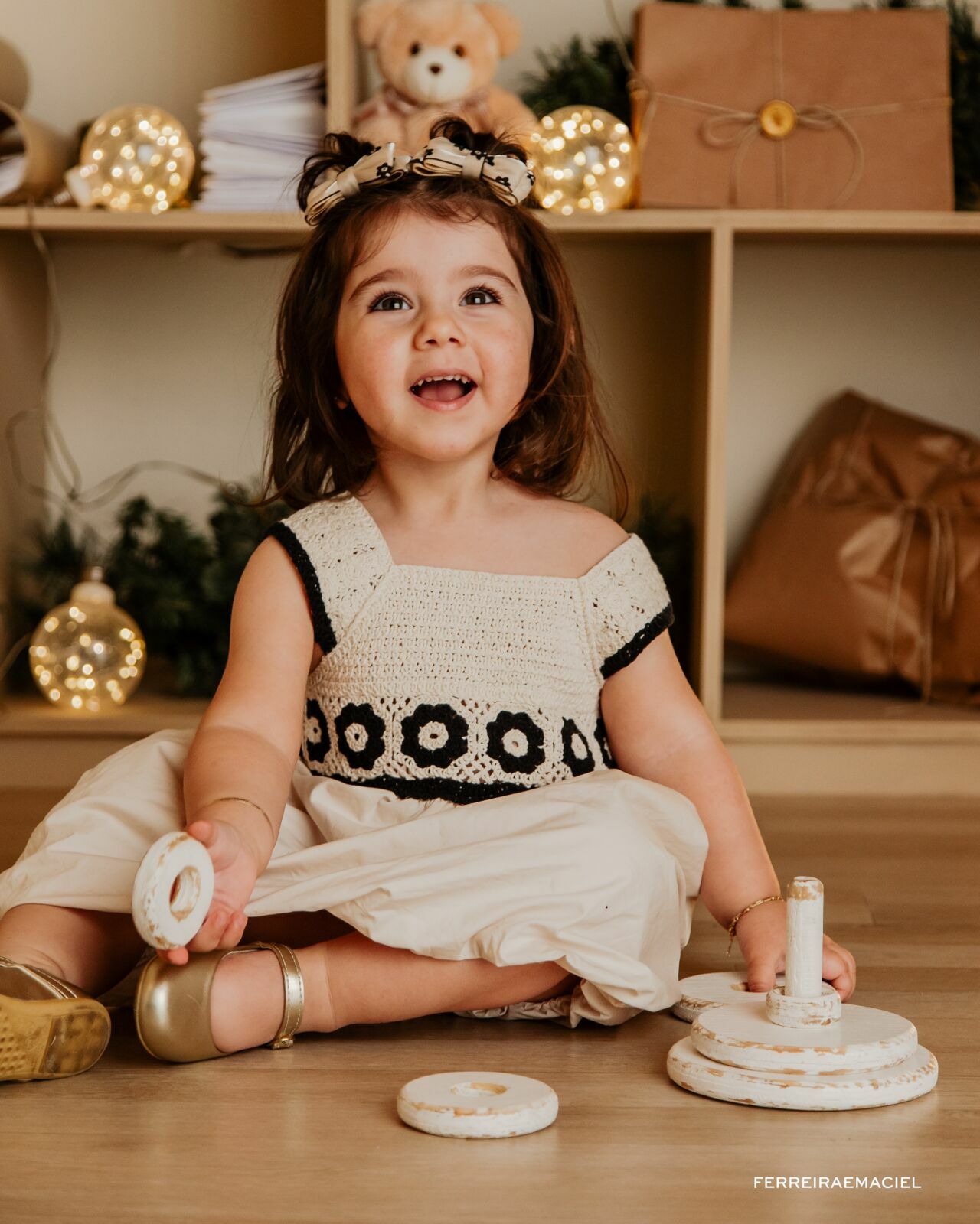 Foto Destinatário Papai Noel - Especial de Natal 2025 - Fotógrafo de estúdio em Araranguá - Cenário temático para fotografar - Araranguá - SC Foto Destinatário Papai Noel - Especial de Natal 2025 - Fotógrafo de estúdio em Araranguá - Cenário temático para fotografar - Araranguá - SC - Imagem 209