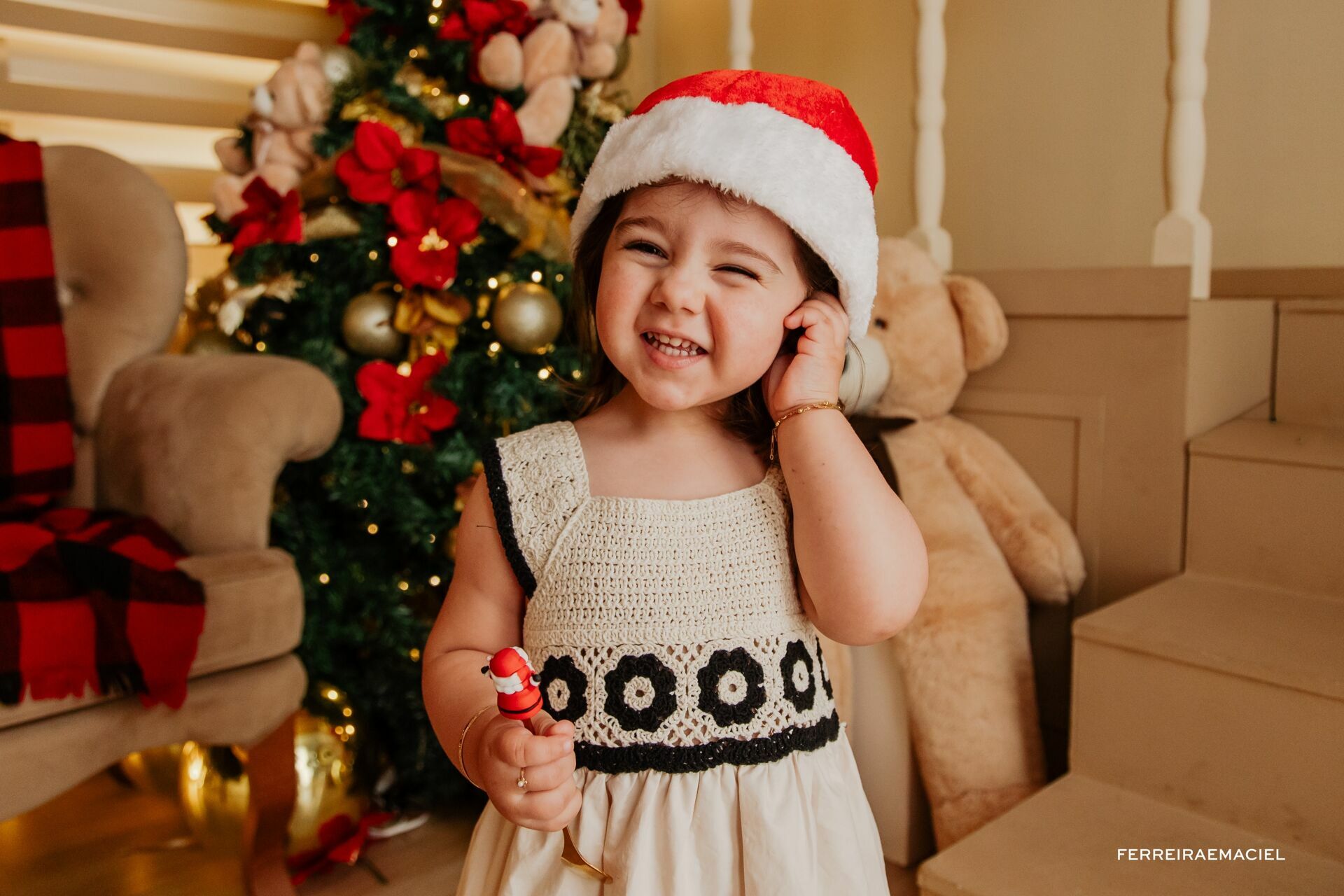 Foto Destinatário Papai Noel - Especial de Natal 2025 - Fotógrafo de estúdio em Araranguá - Cenário temático para fotografar - Araranguá - SC Foto Destinatário Papai Noel - Especial de Natal 2025 - Fotógrafo de estúdio em Araranguá - Cenário temático para fotografar - Araranguá - SC - Imagem 213