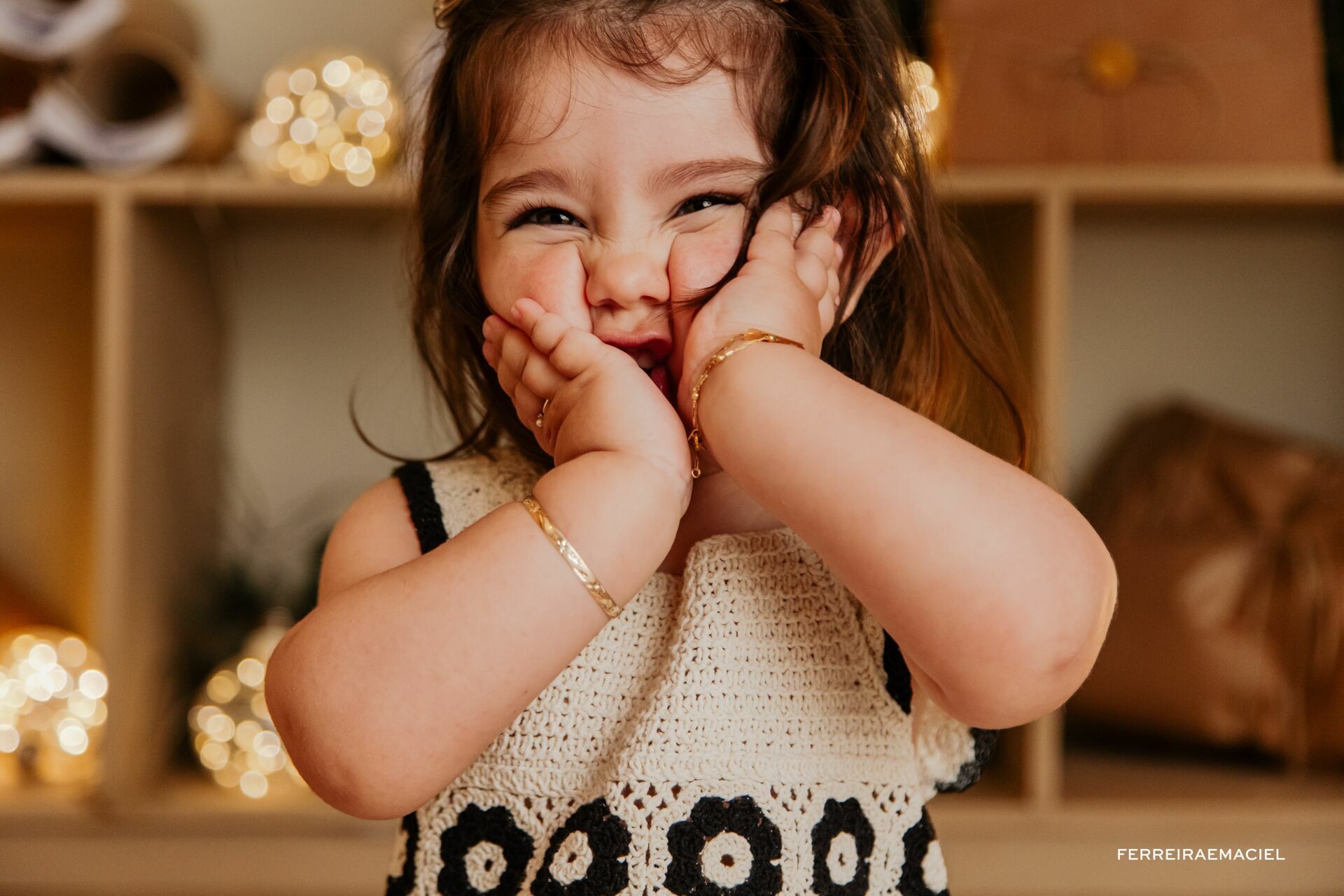 Foto Destinatário Papai Noel - Especial de Natal 2025 - Fotógrafo de estúdio em Araranguá - Cenário temático para fotografar - Araranguá - SC Foto Destinatário Papai Noel - Especial de Natal 2025 - Fotógrafo de estúdio em Araranguá - Cenário temático para fotografar - Araranguá - SC - Imagem 210