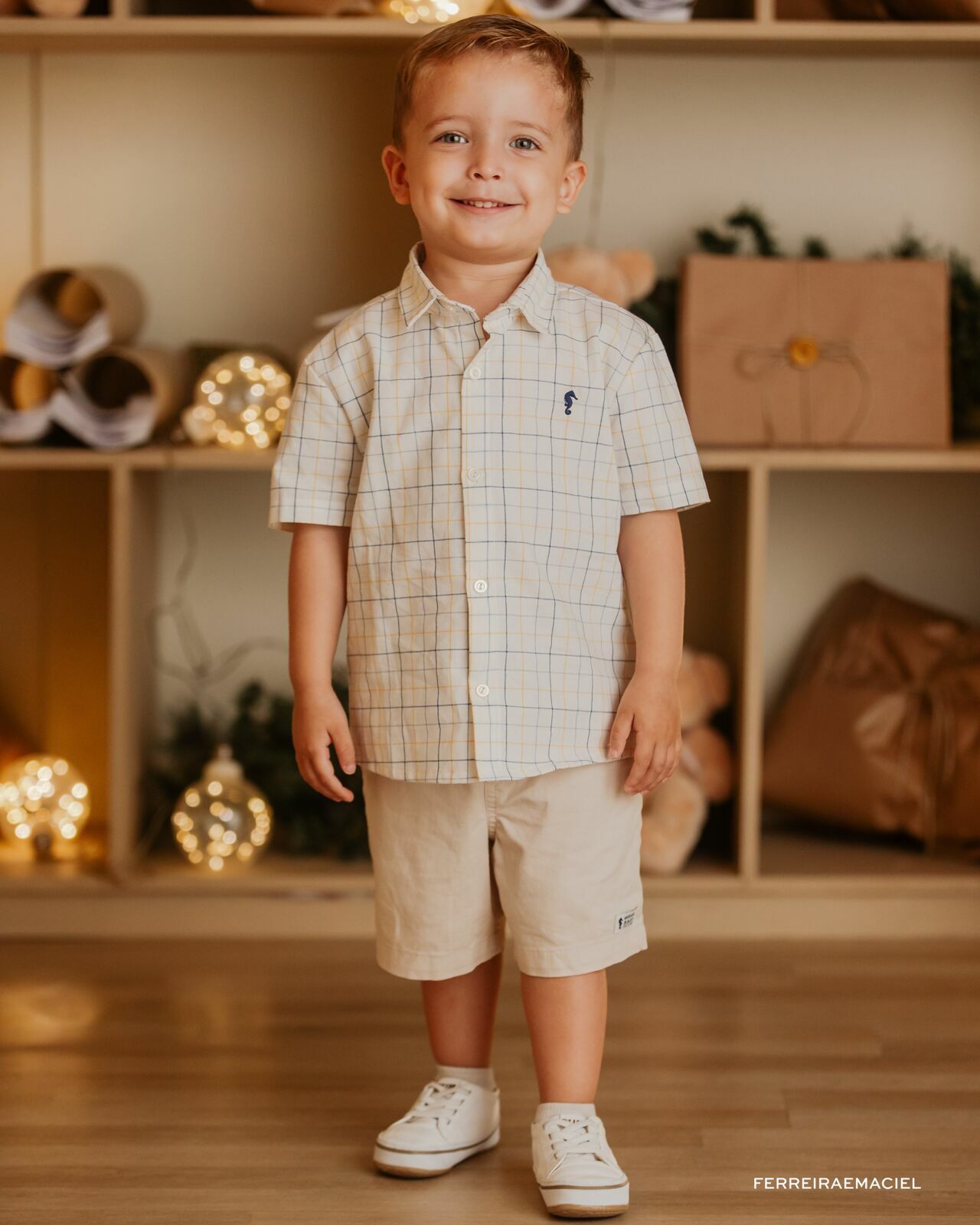 Foto Destinatário Papai Noel - Especial de Natal 2025 - Fotógrafo de estúdio em Araranguá - Cenário temático para fotografar - Araranguá - SC Foto Destinatário Papai Noel - Especial de Natal 2025 - Fotógrafo de estúdio em Araranguá - Cenário temático para fotografar - Araranguá - SC - Imagem 217