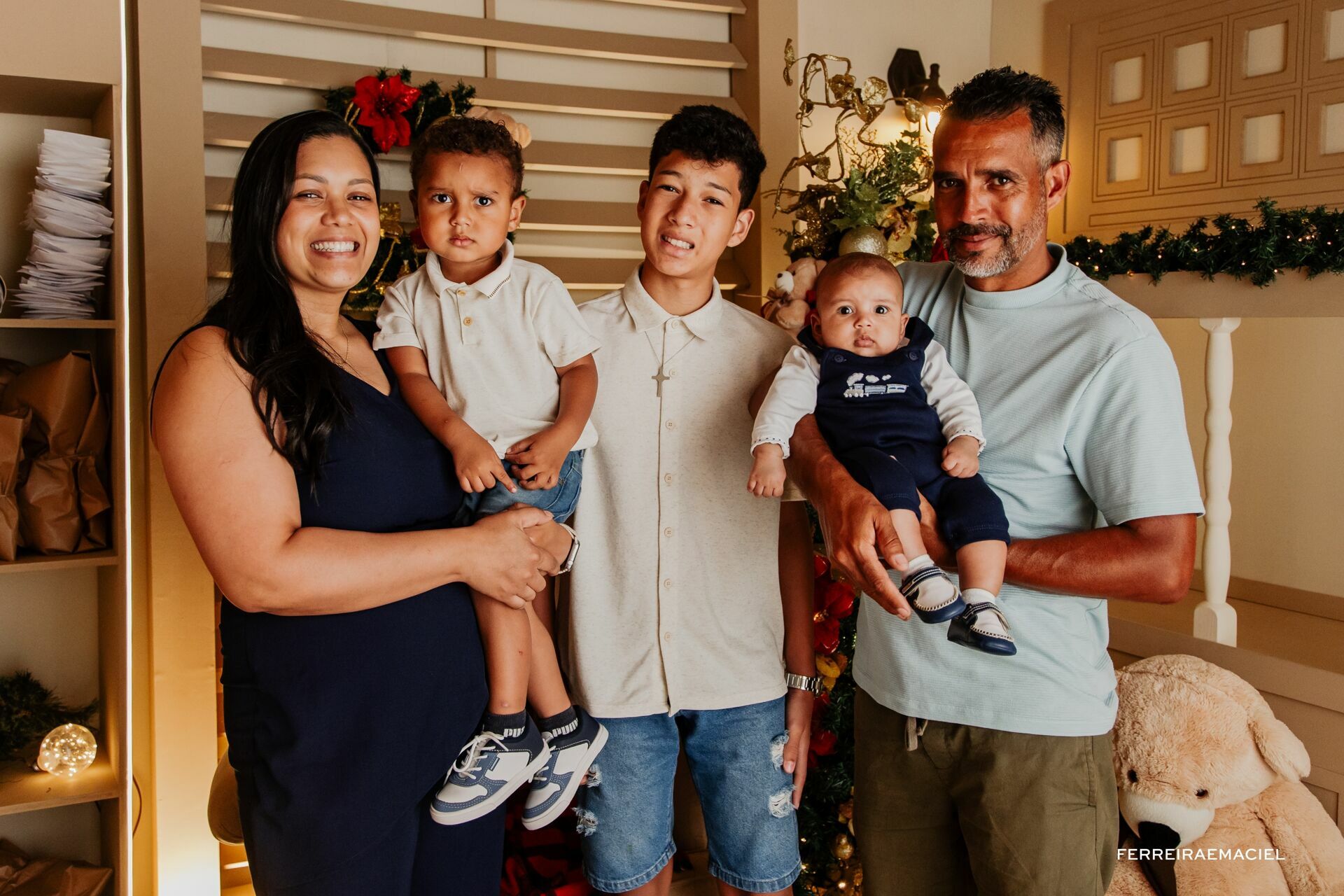 Foto Destinatário Papai Noel - Especial de Natal 2025 - Fotógrafo de estúdio em Araranguá - Cenário temático para fotografar - Araranguá - SC Foto Destinatário Papai Noel - Especial de Natal 2025 - Fotógrafo de estúdio em Araranguá - Cenário temático para fotografar - Araranguá - SC - Imagem 262