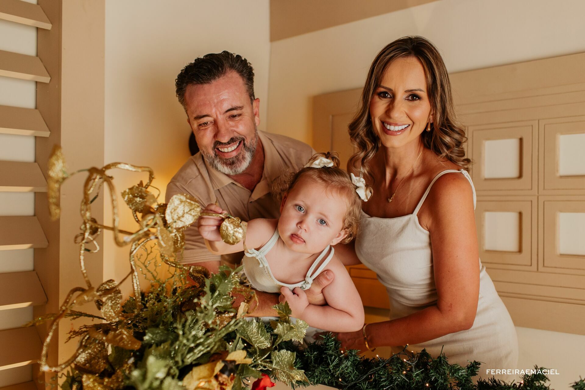 Foto Destinatário Papai Noel - Especial de Natal 2025 - Fotógrafo de estúdio em Araranguá - Cenário temático para fotografar - Araranguá - SC Foto Destinatário Papai Noel - Especial de Natal 2025 - Fotógrafo de estúdio em Araranguá - Cenário temático para fotografar - Araranguá - SC - Imagem 285