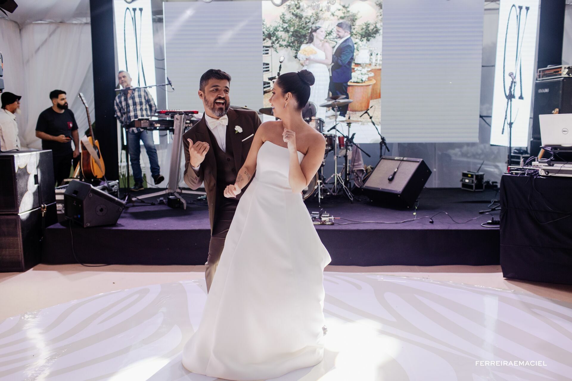 Foto Cuca e Karol Foto Cuca e Karol - Imagem 147